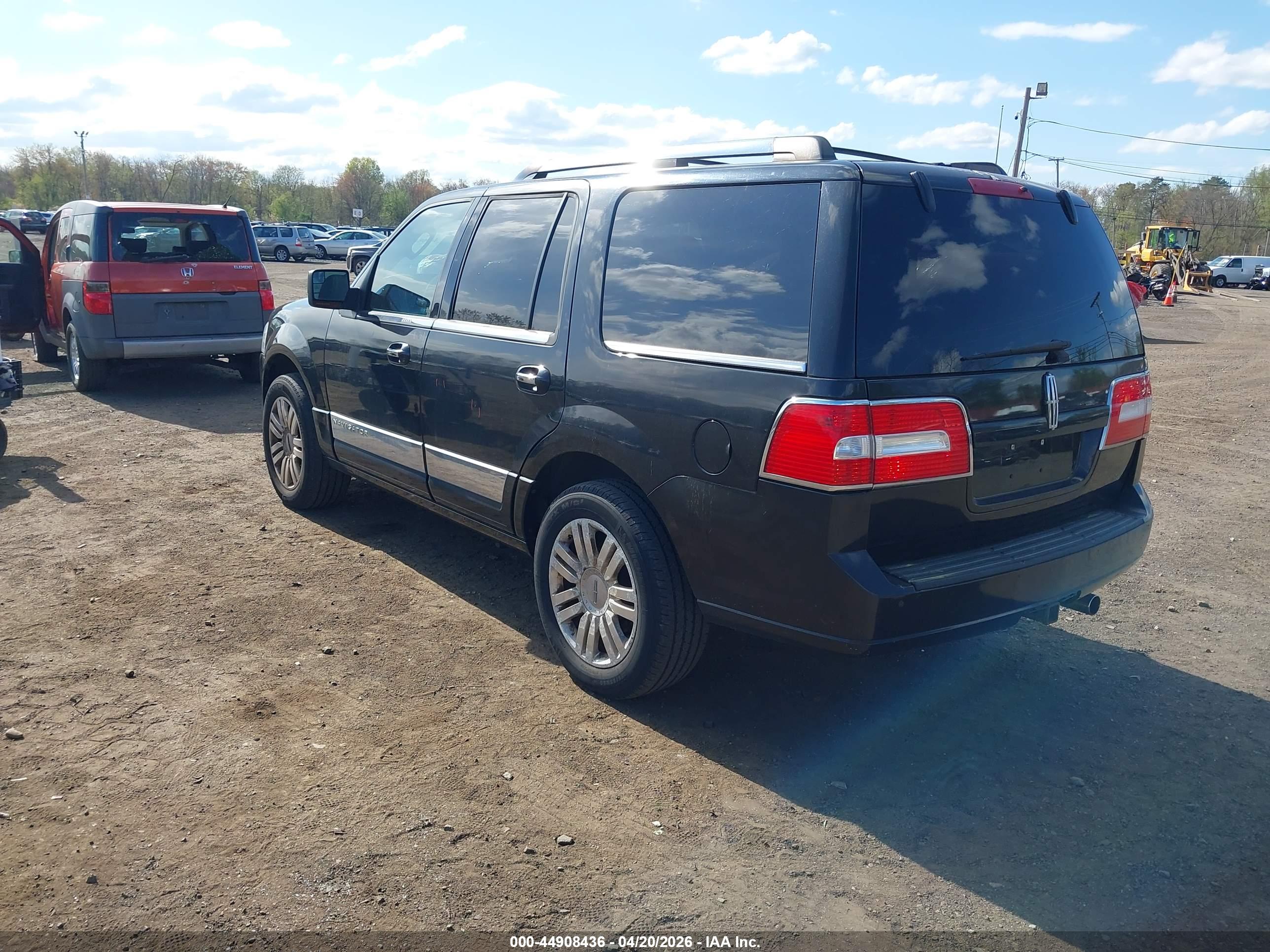 LINCOLN NAVIGATOR image 3