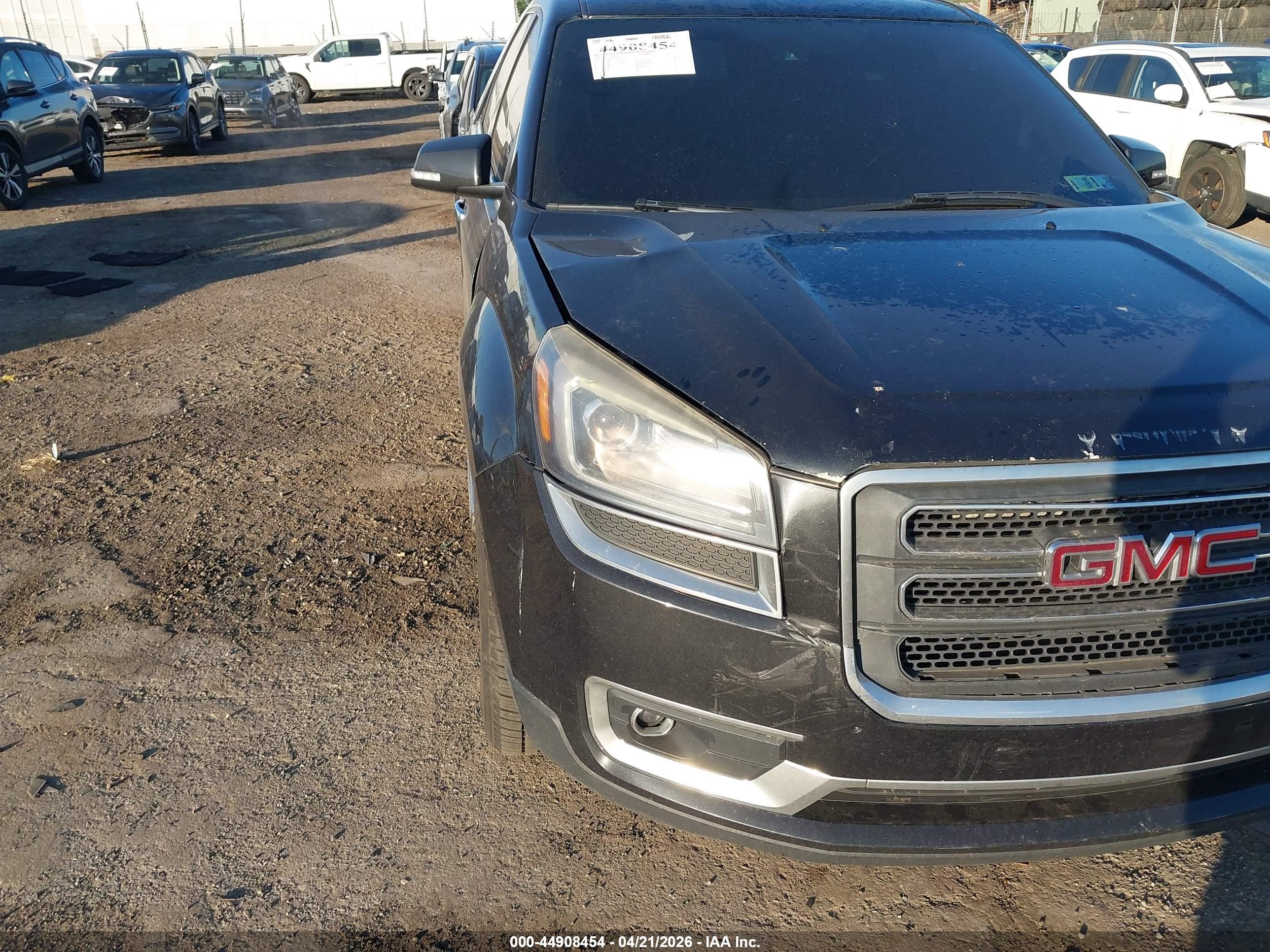 GMC ACADIA image 6
