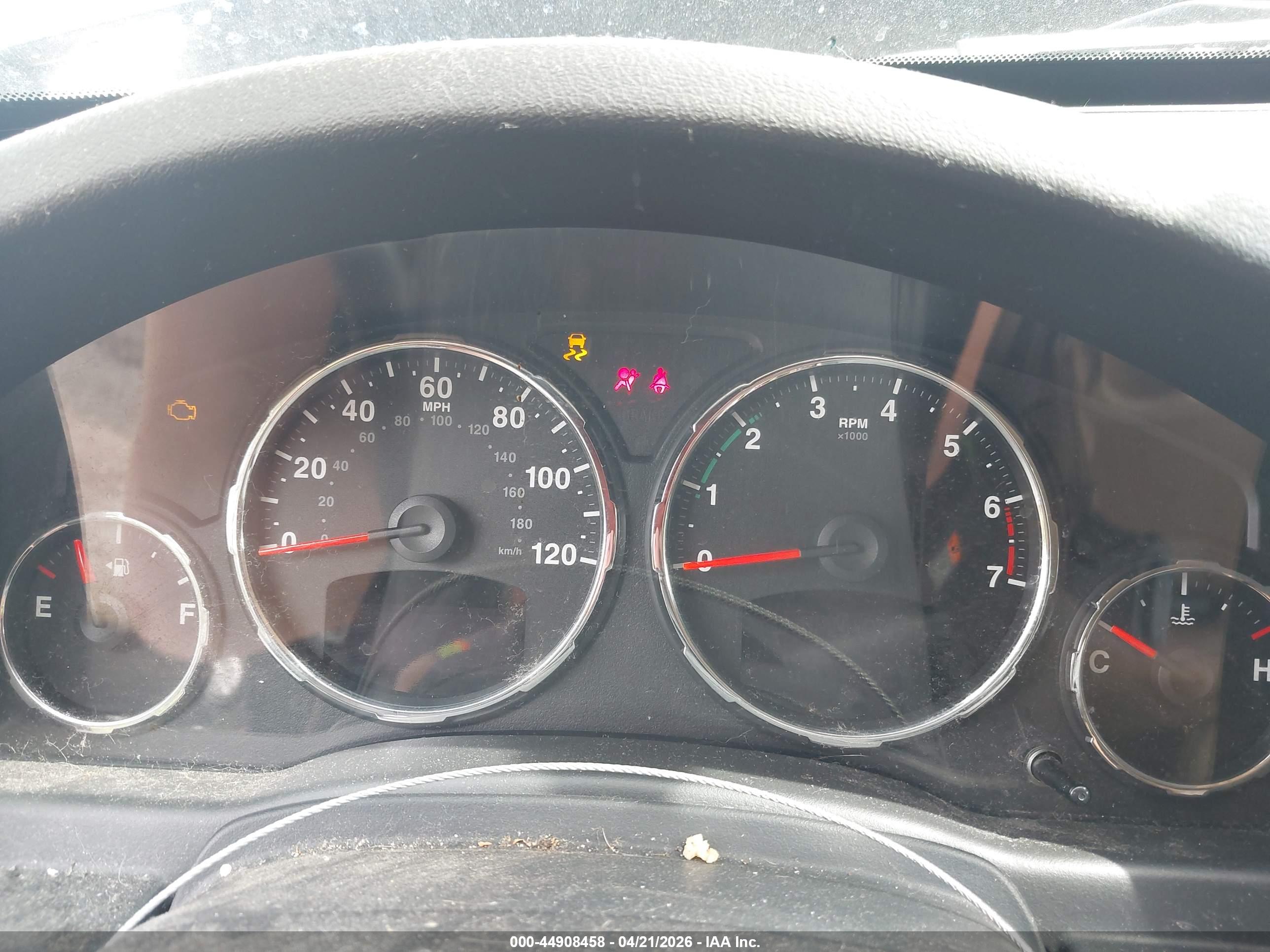 JEEP LIBERTY image 7