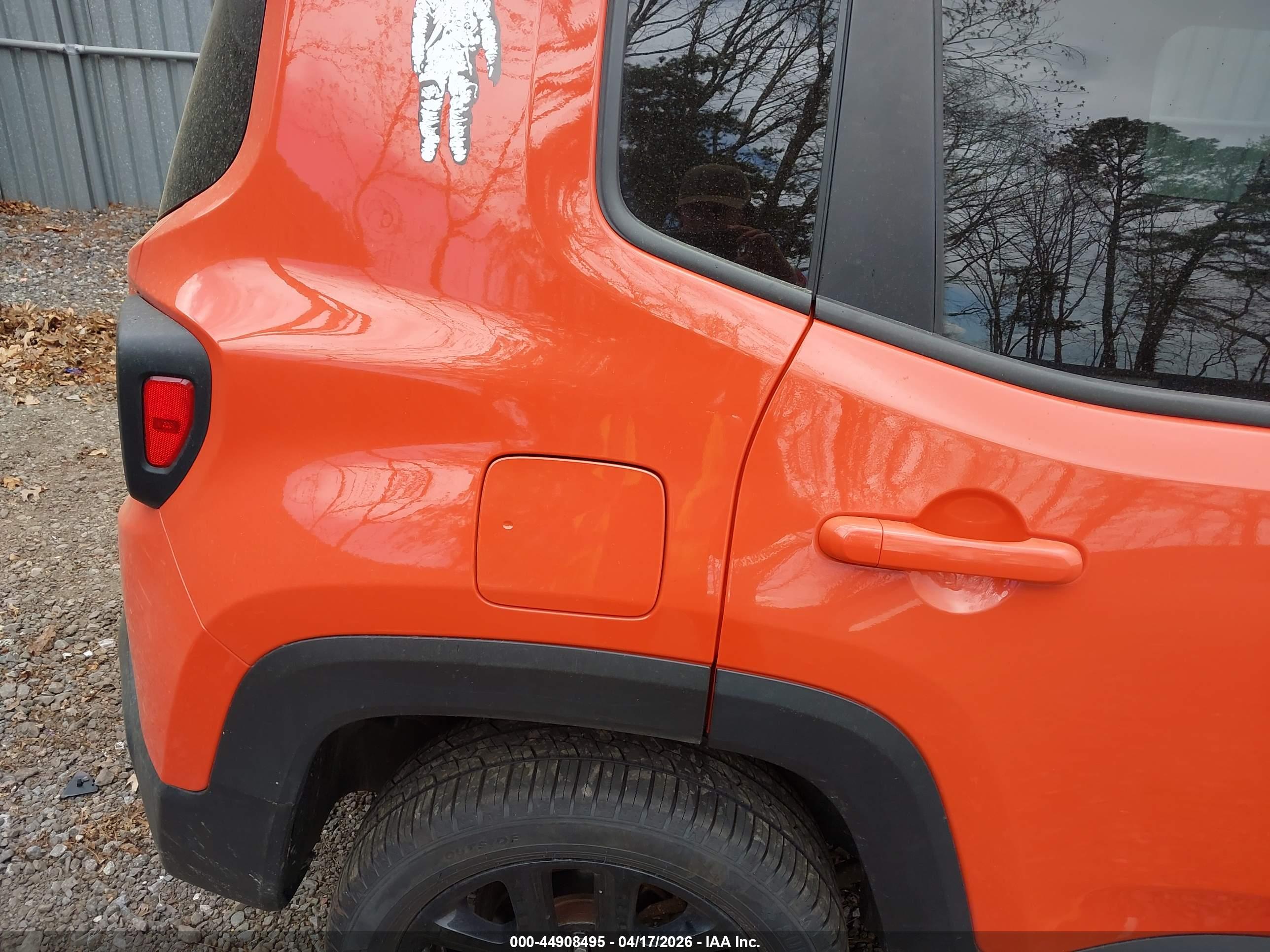 JEEP RENEGADE image 6