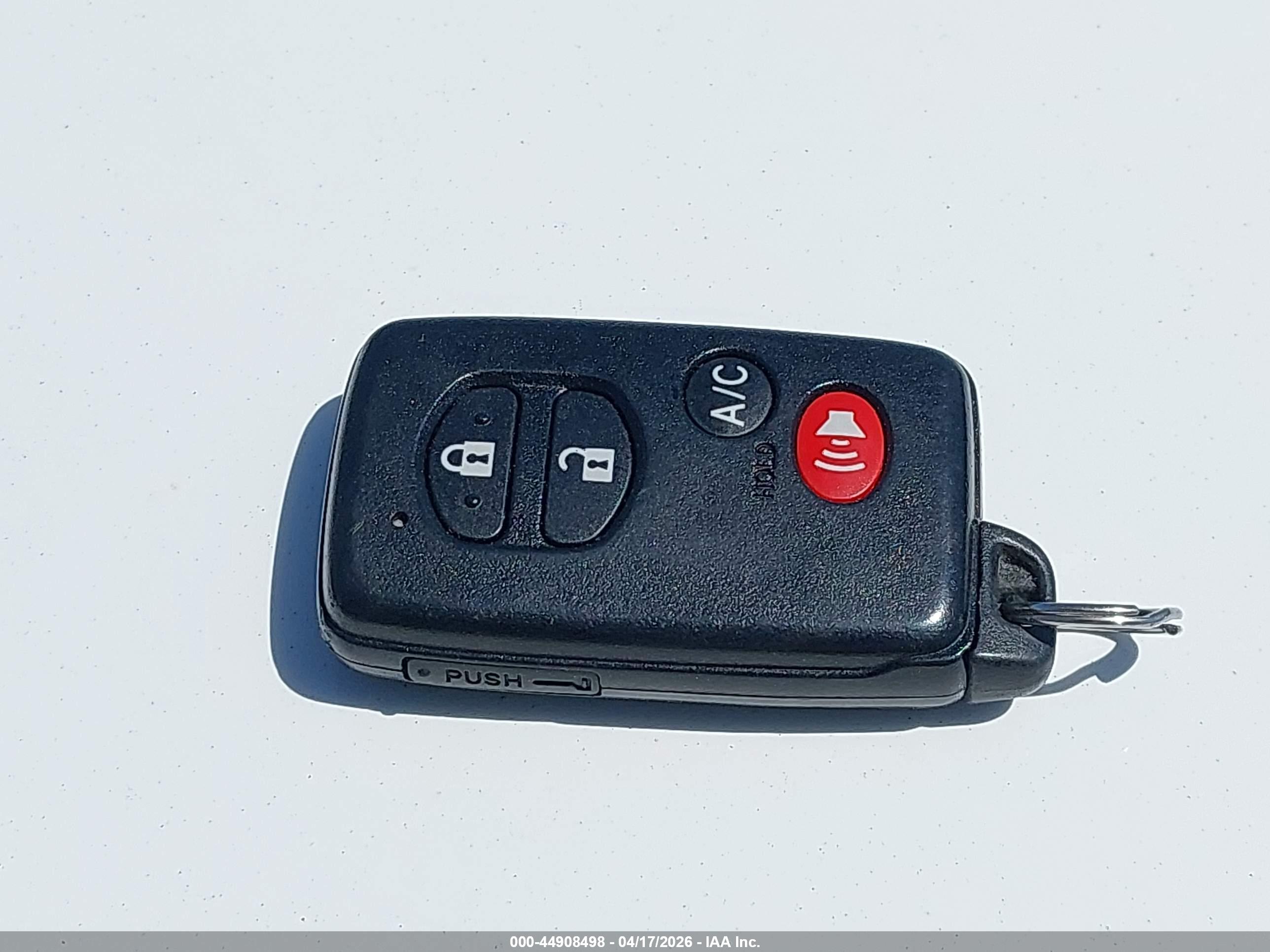 TOYOTA PRIUS image 11