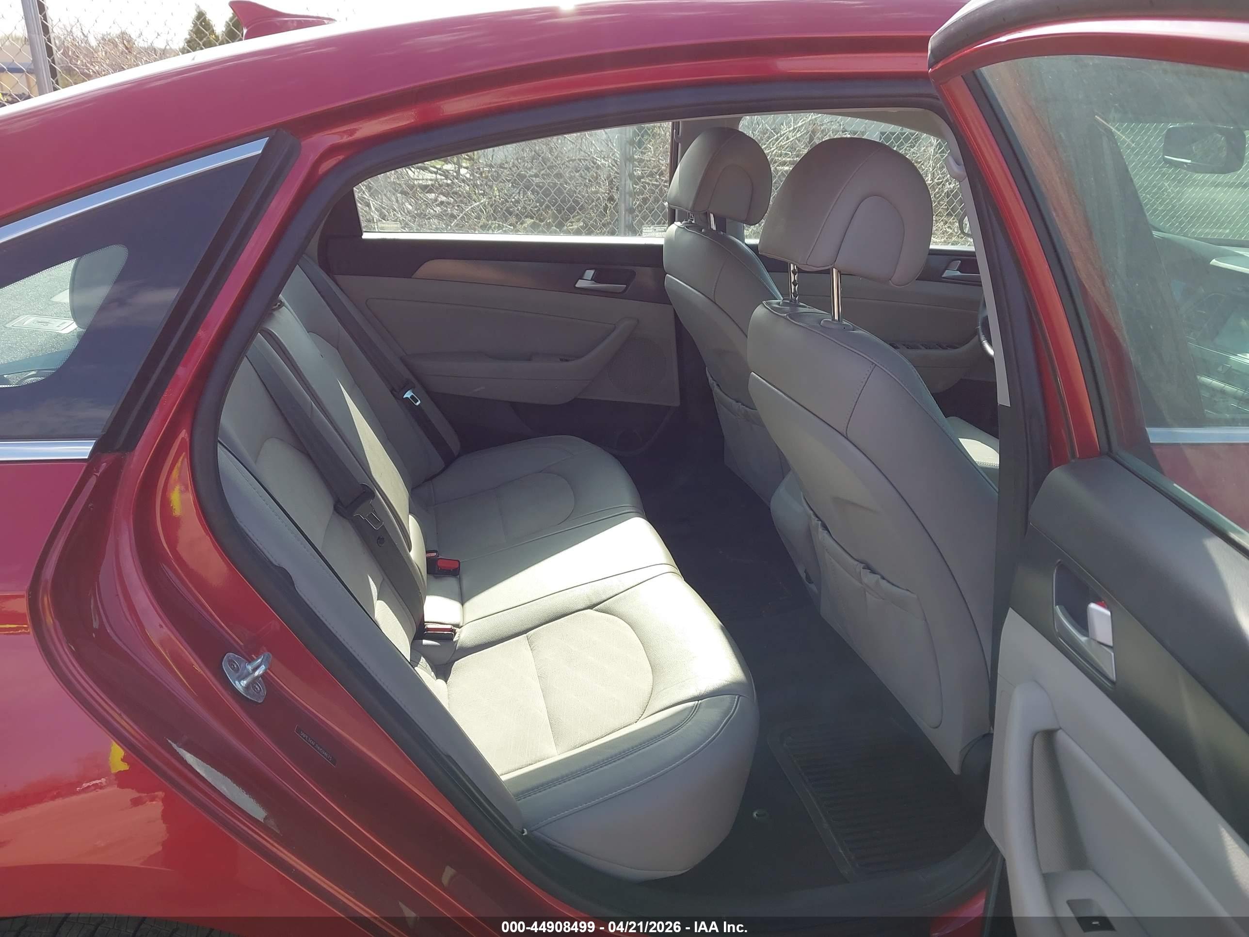 HYUNDAI SONATA image 8
