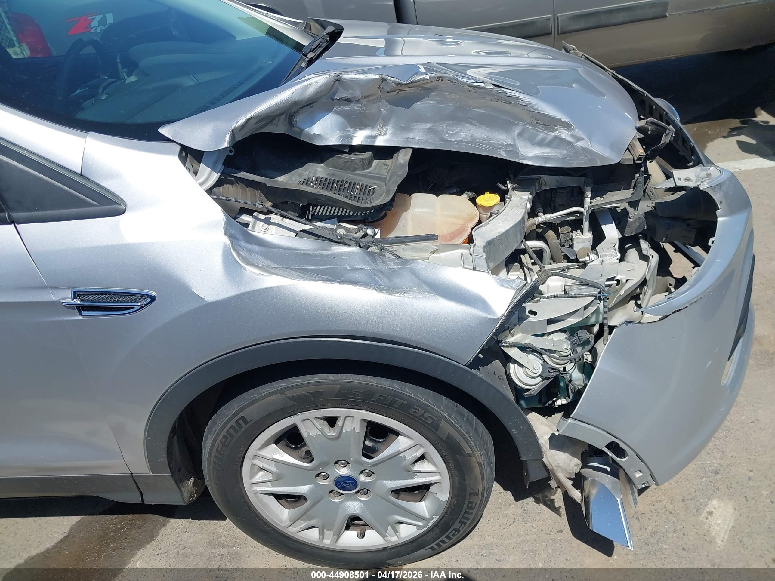 FORD ESCAPE image 6