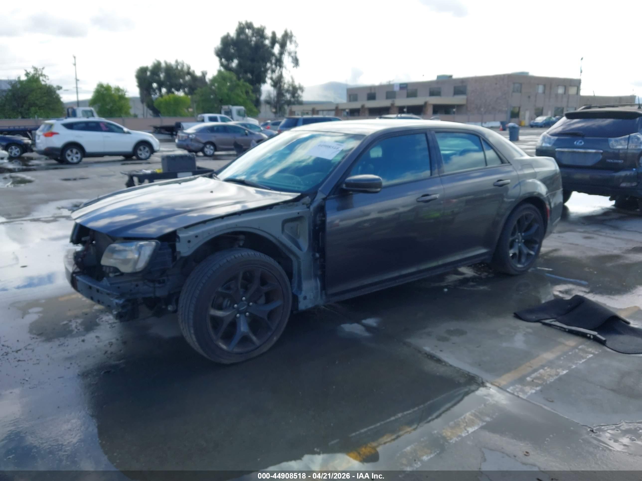 CHRYSLER 300 image 2