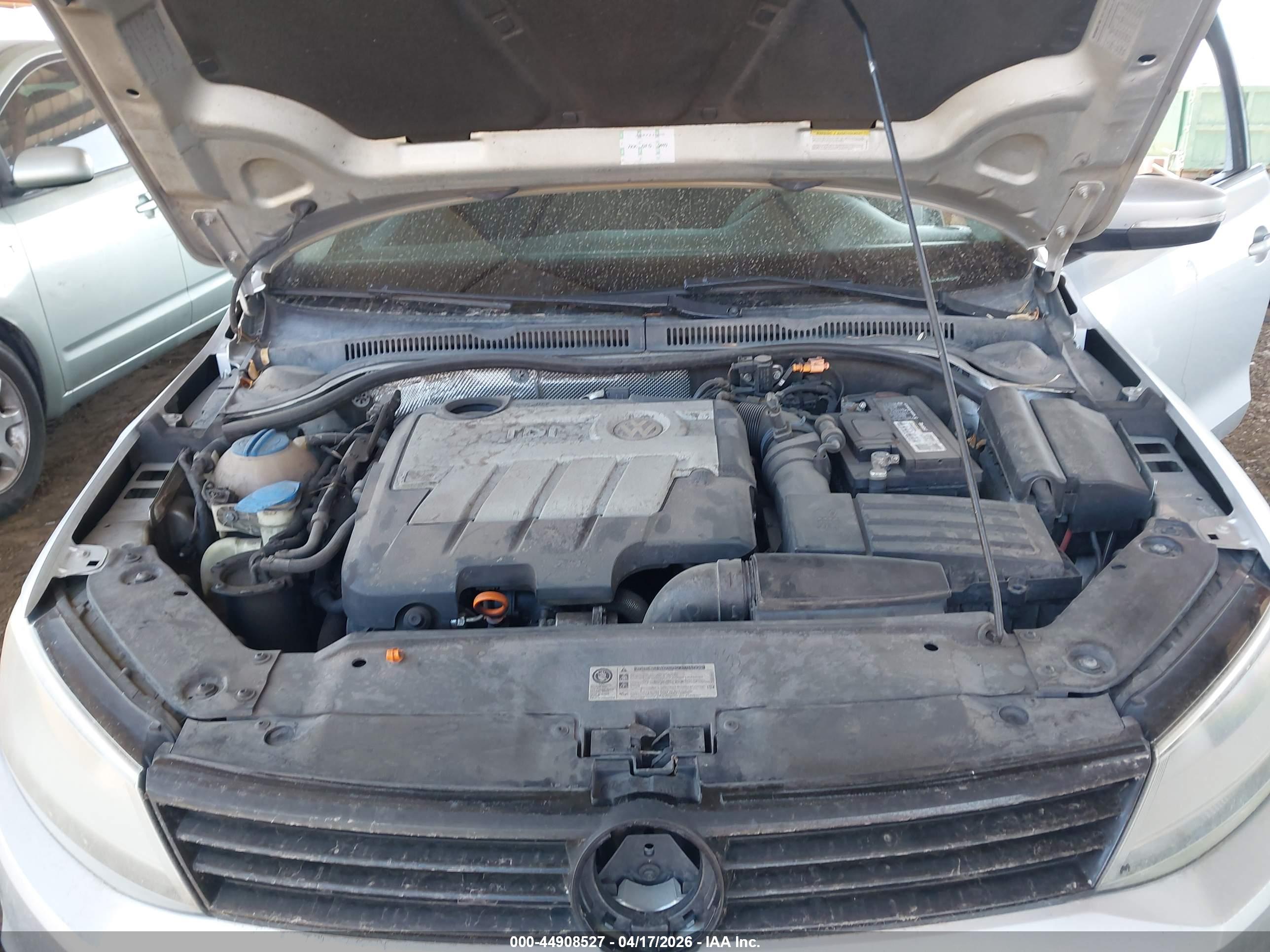 VOLKSWAGEN JETTA image 10