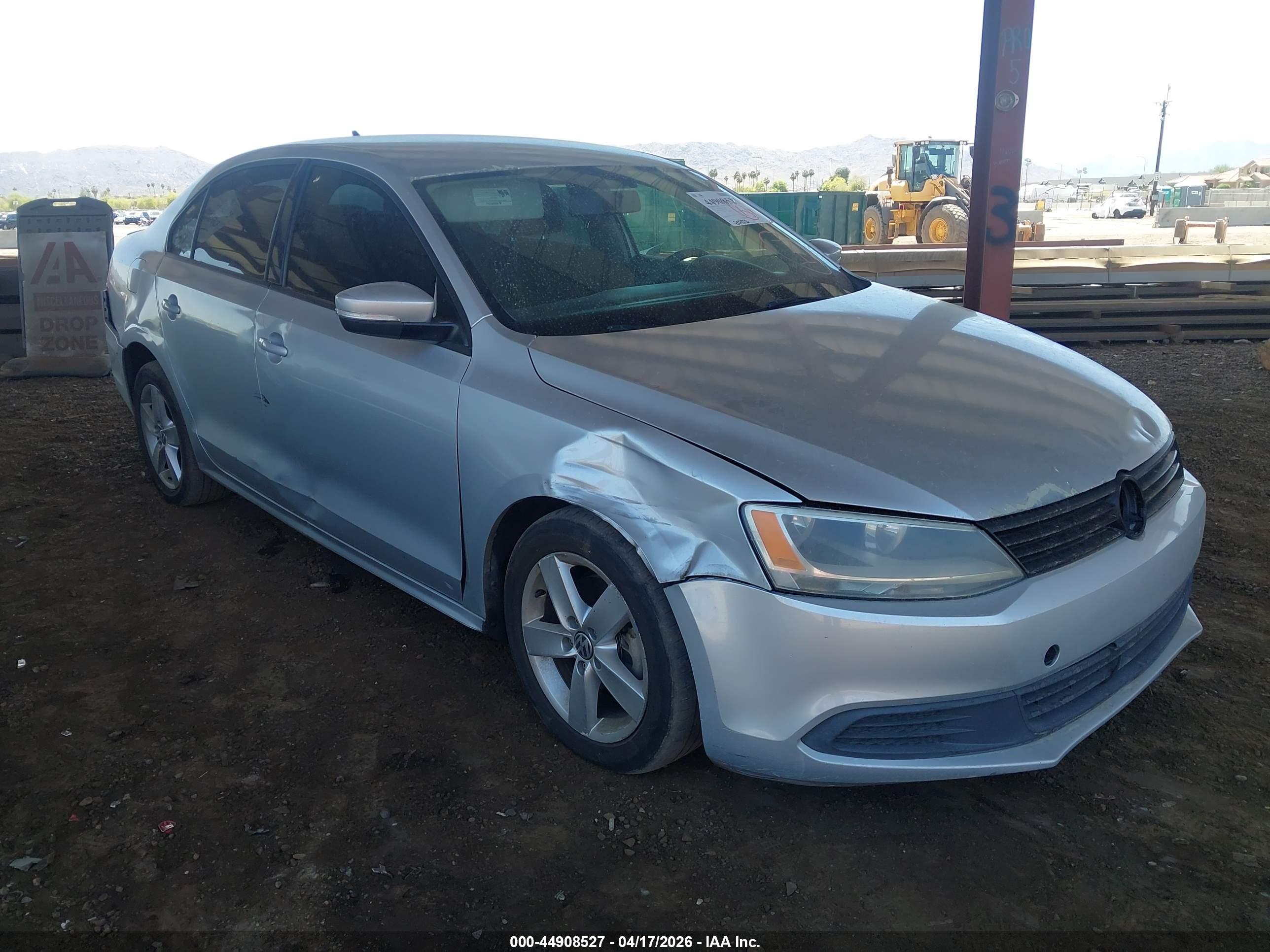 VOLKSWAGEN JETTA image 6