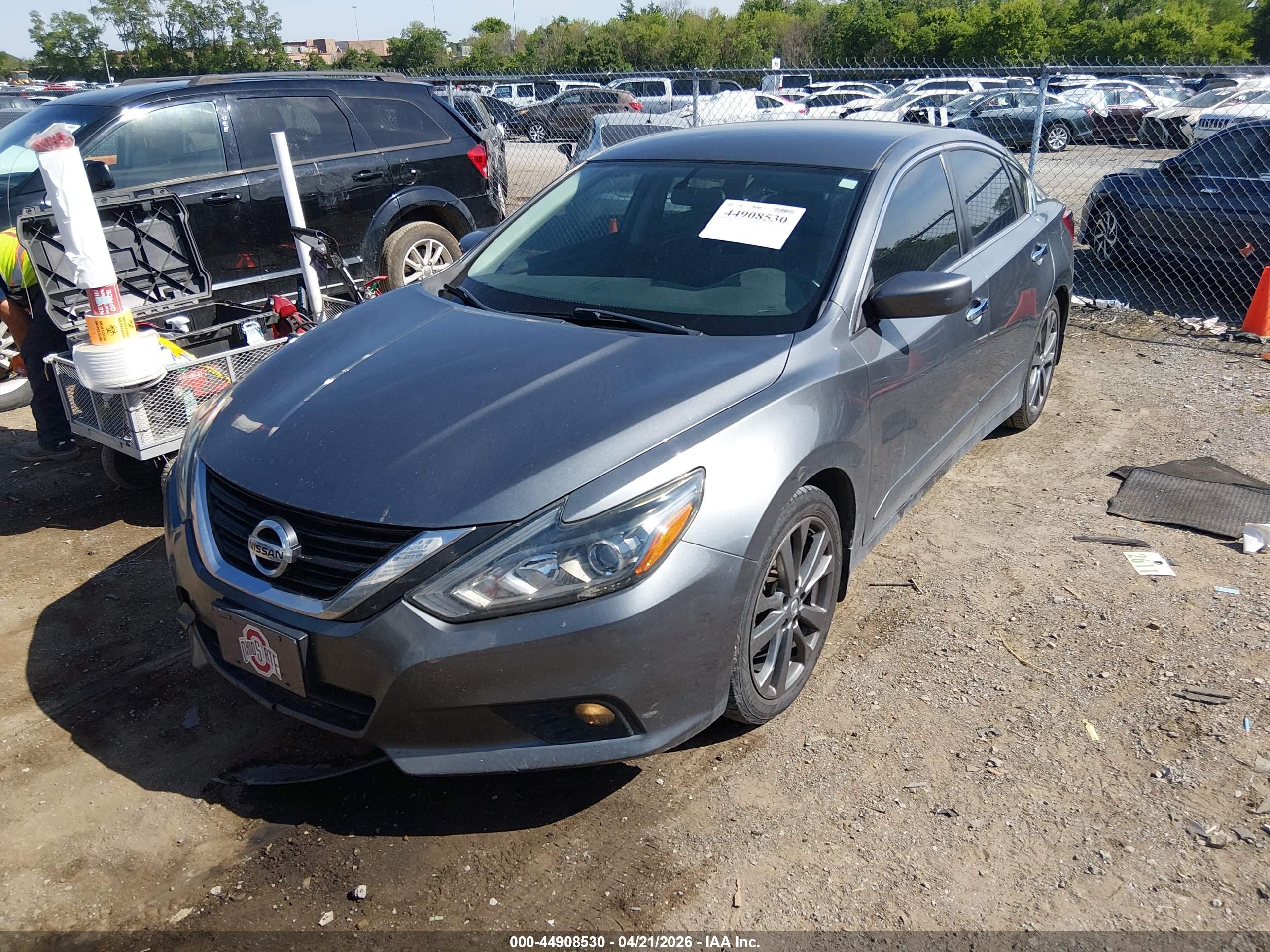 NISSAN ALTIMA image 2