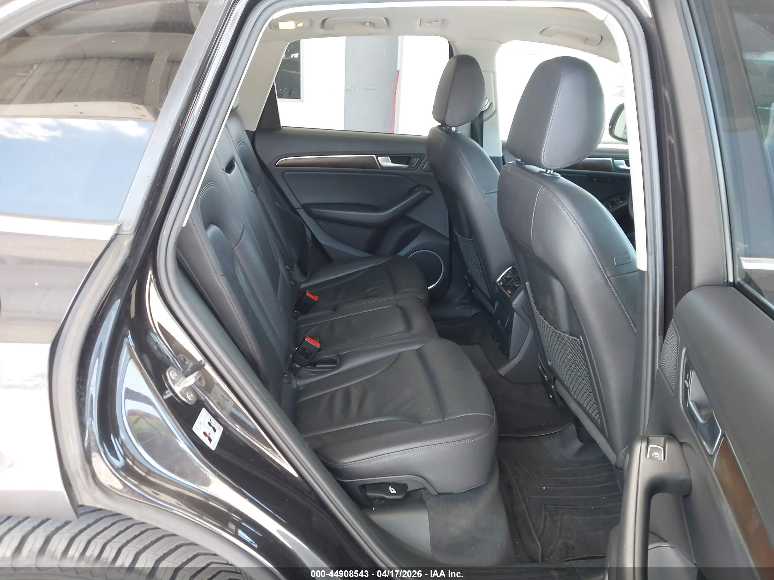 AUDI Q5 image 8