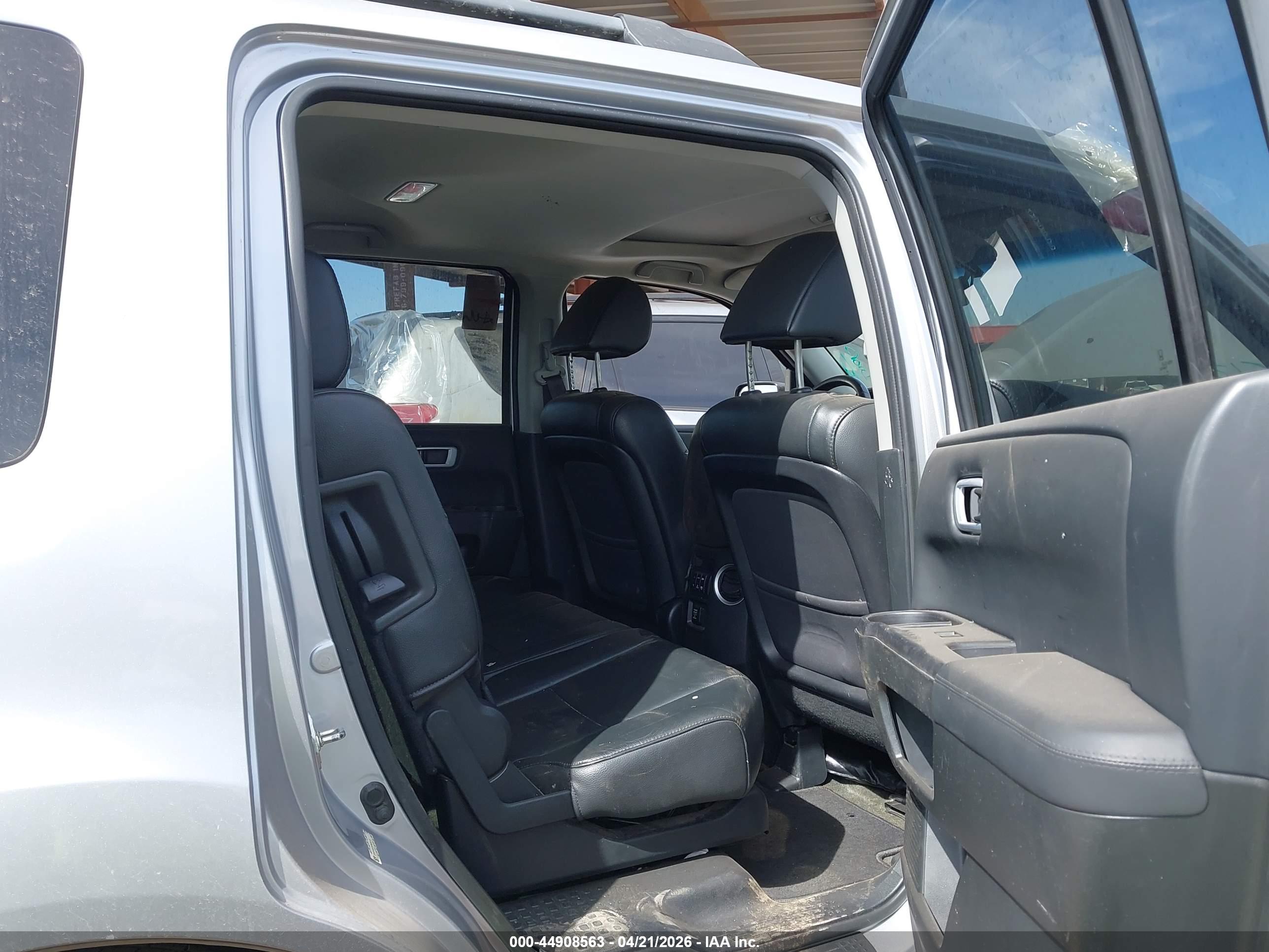 HONDA PILOT image 8