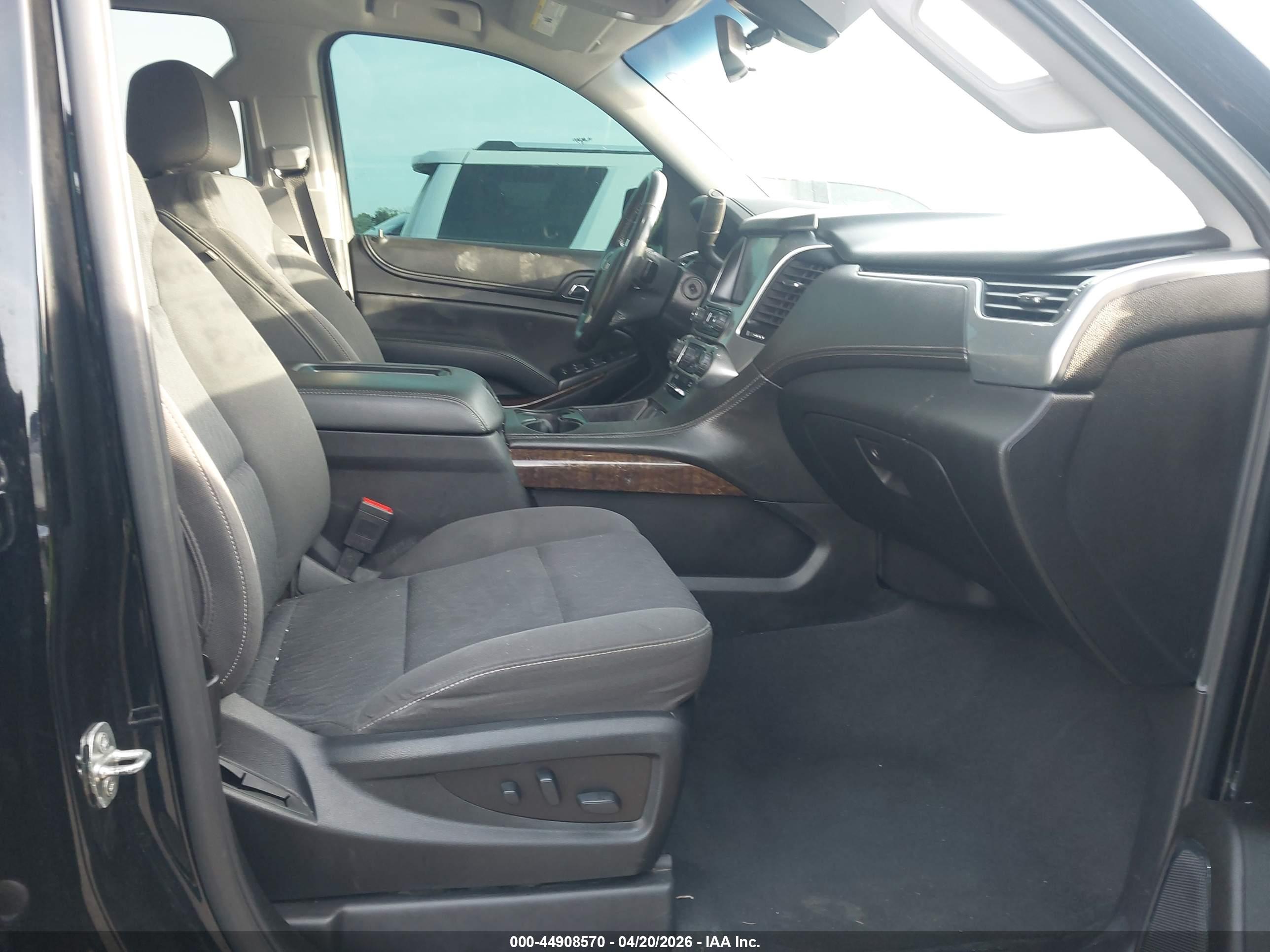 CHEVROLET TAHOE image 5