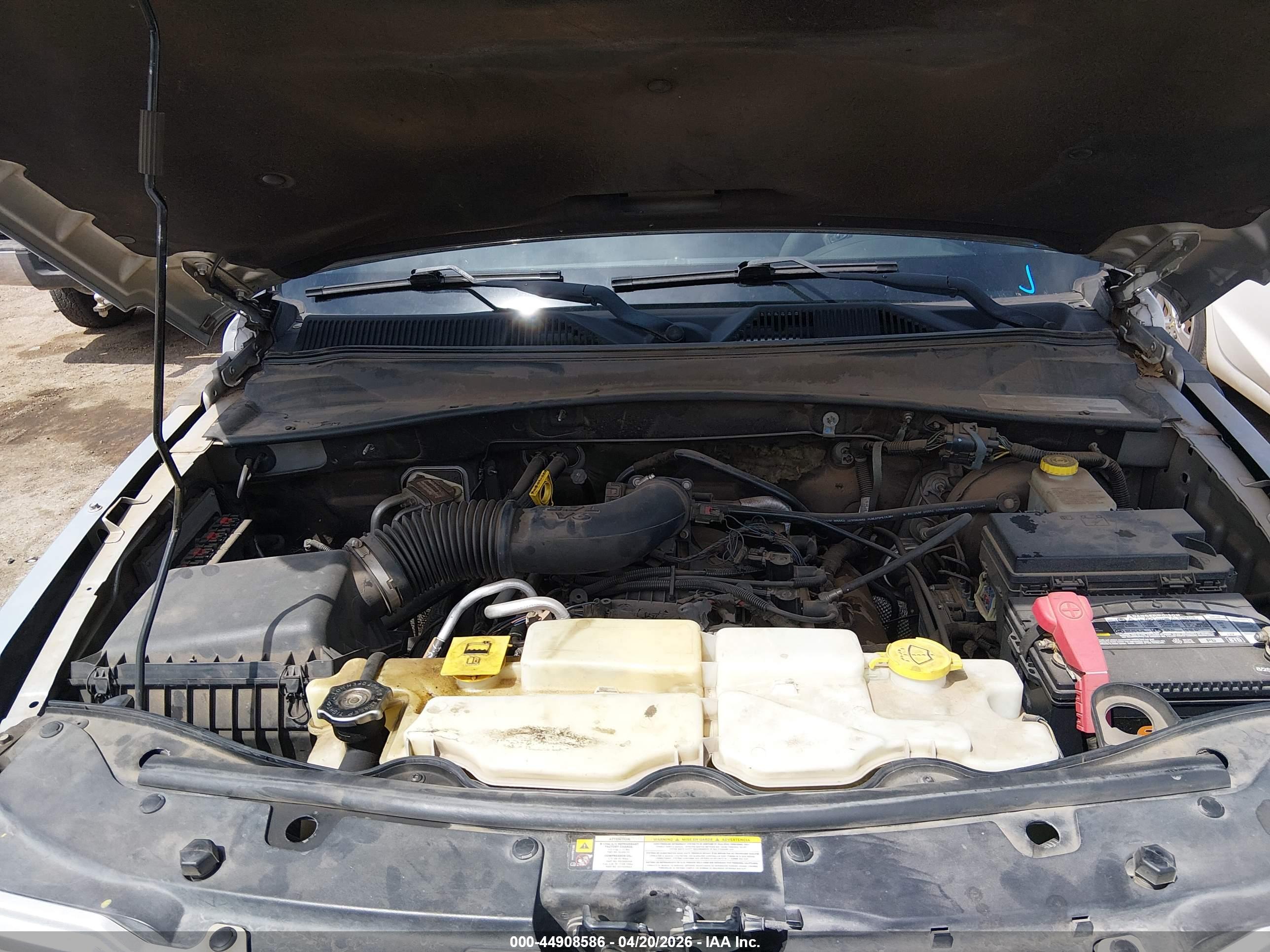 JEEP LIBERTY image 10