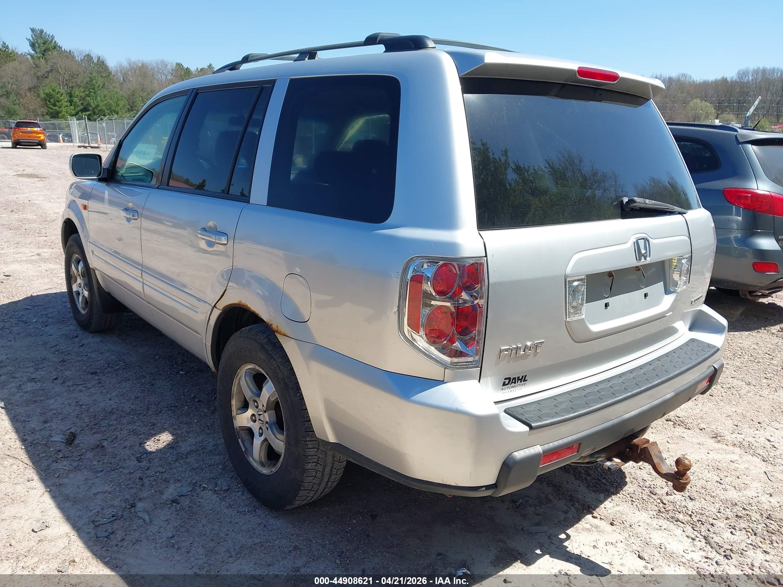 HONDA PILOT image 3