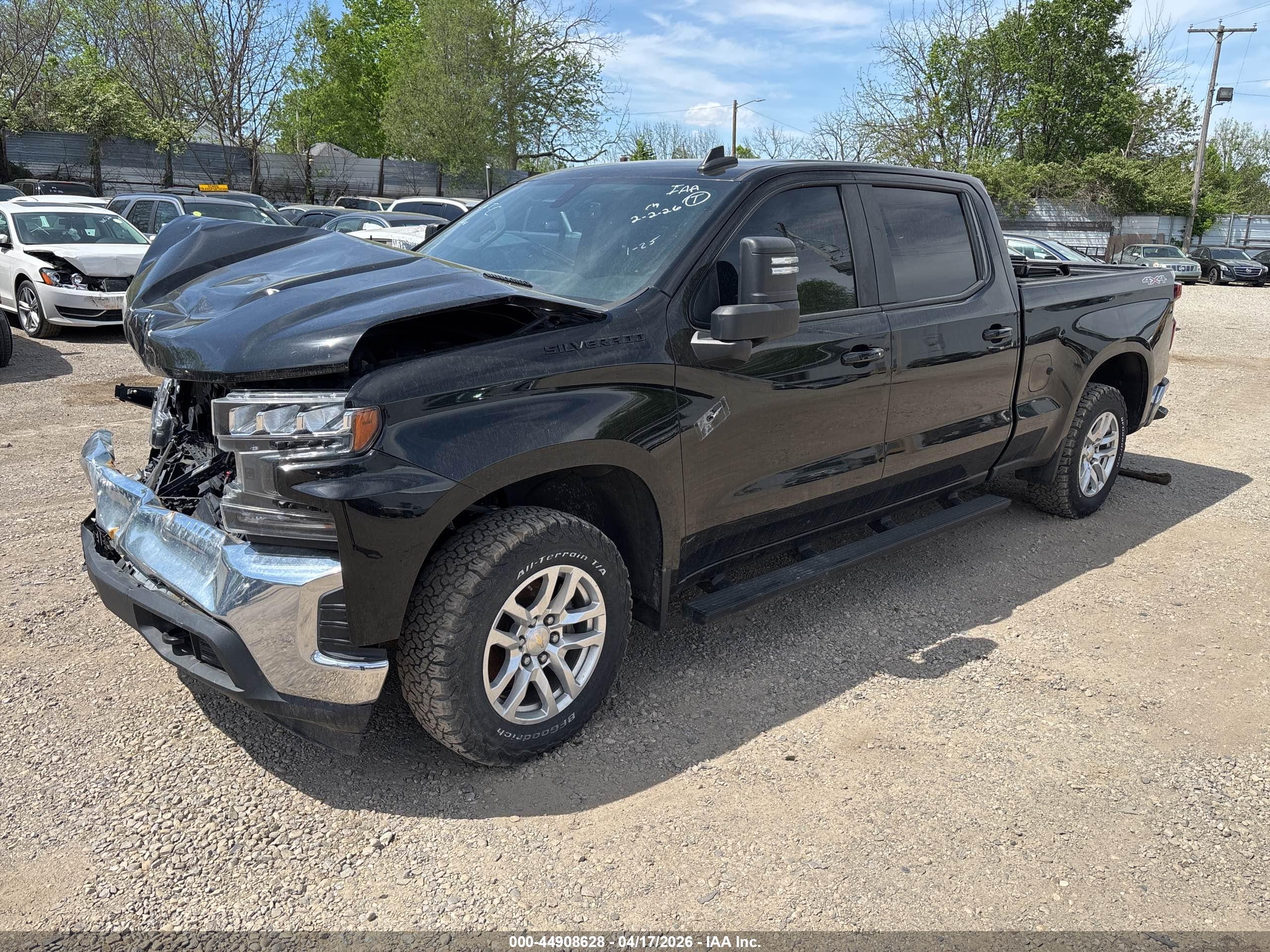 CHEVROLET SILVERADO image 2