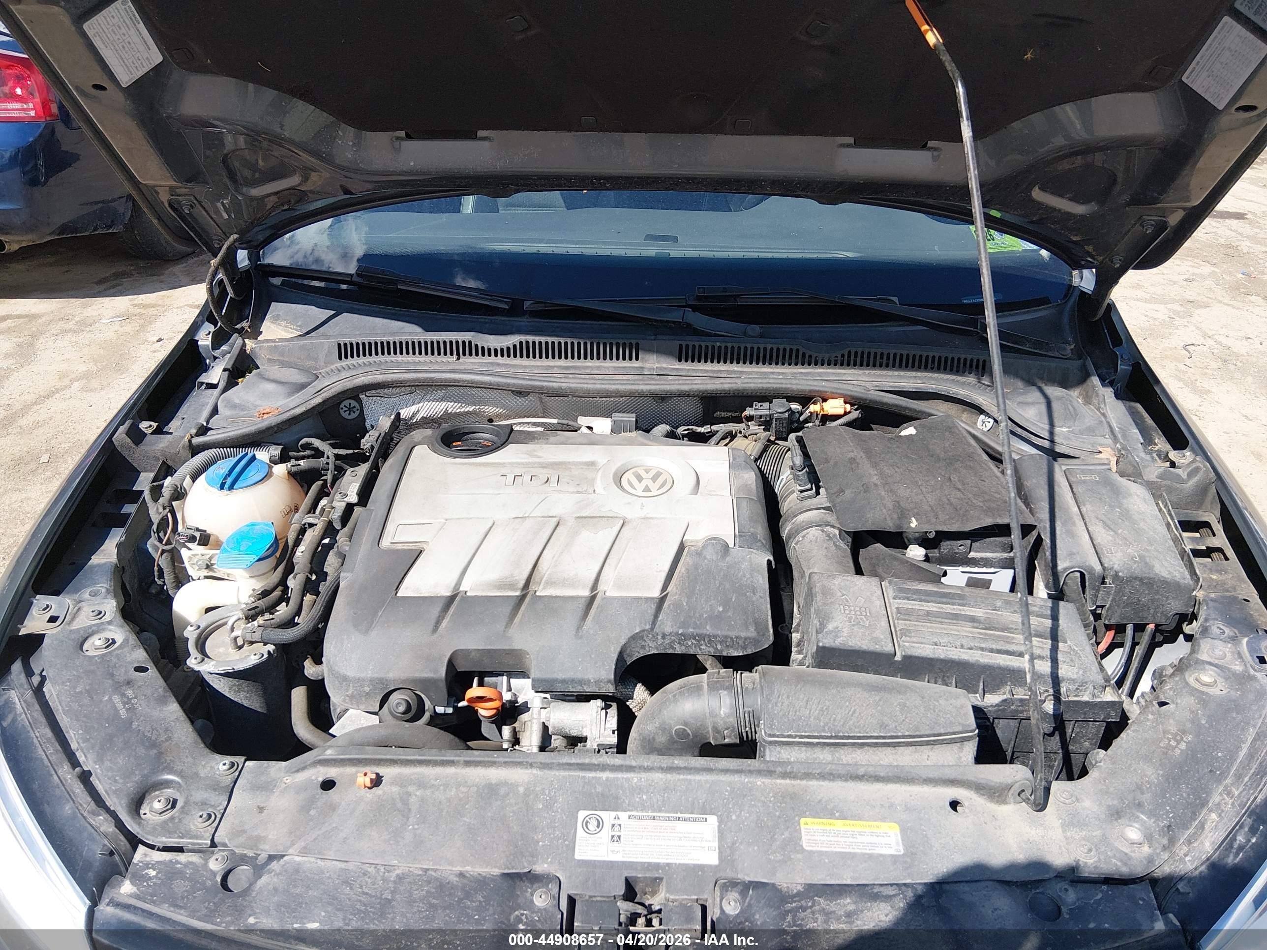 VOLKSWAGEN JETTA image 10