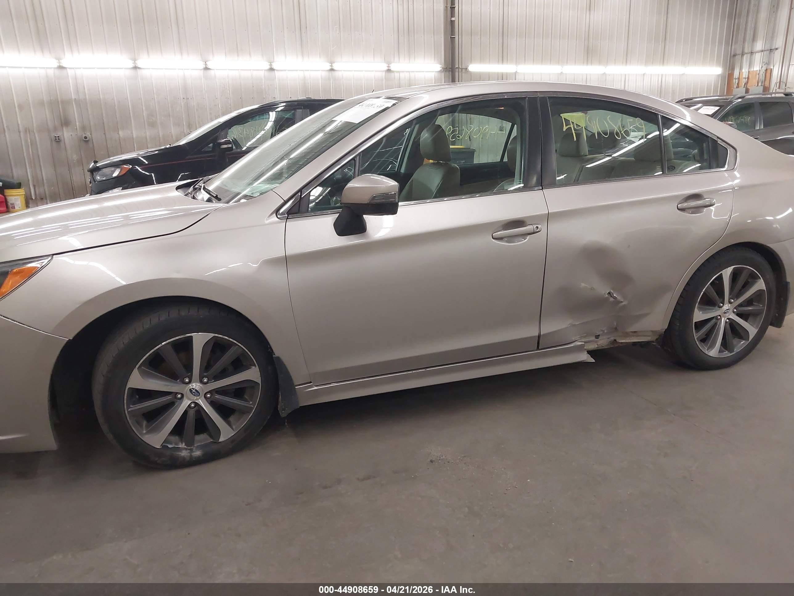 SUBARU LEGACY image 6