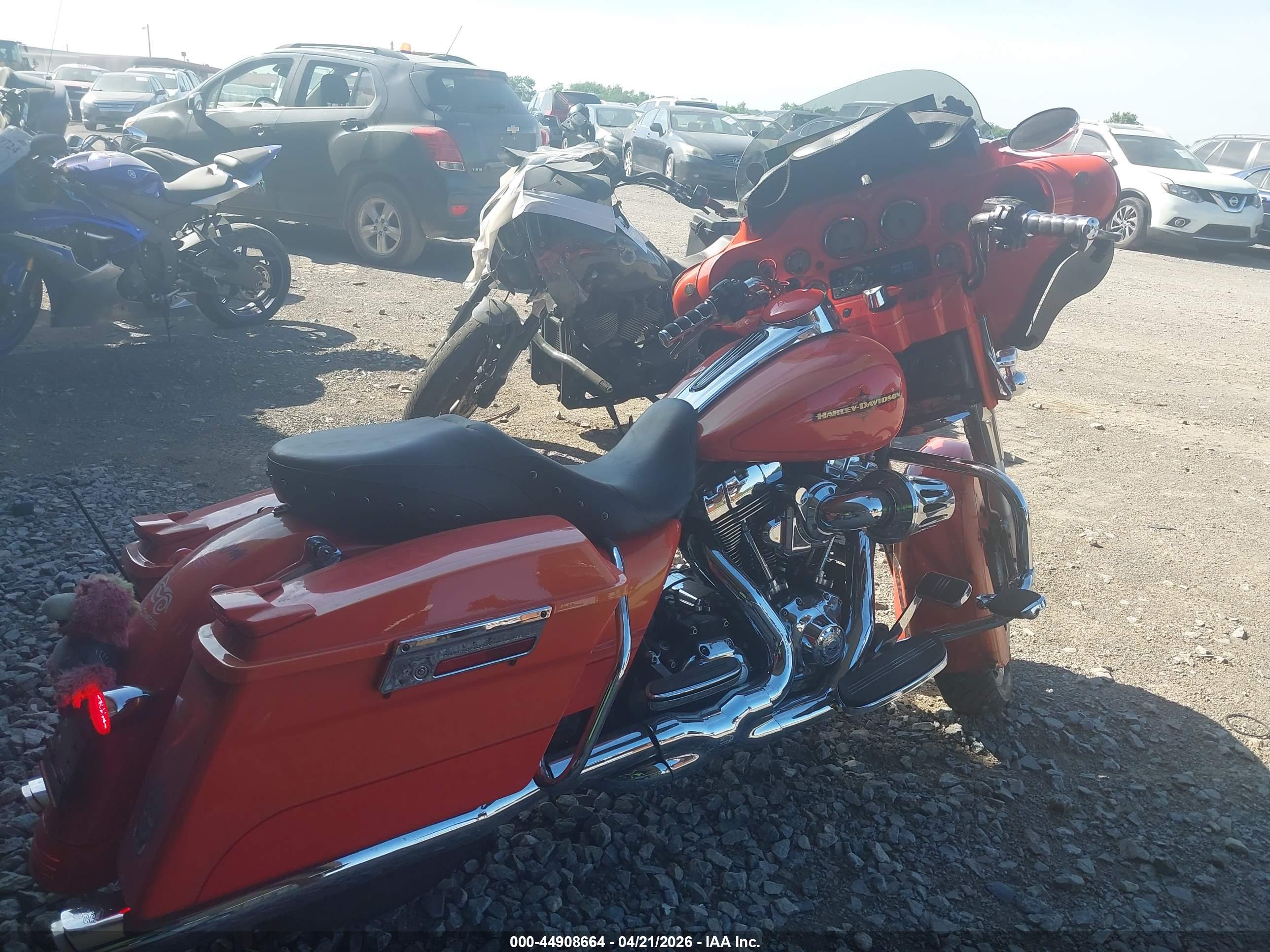 HARLEY-DAVIDSON FLHX image 4
