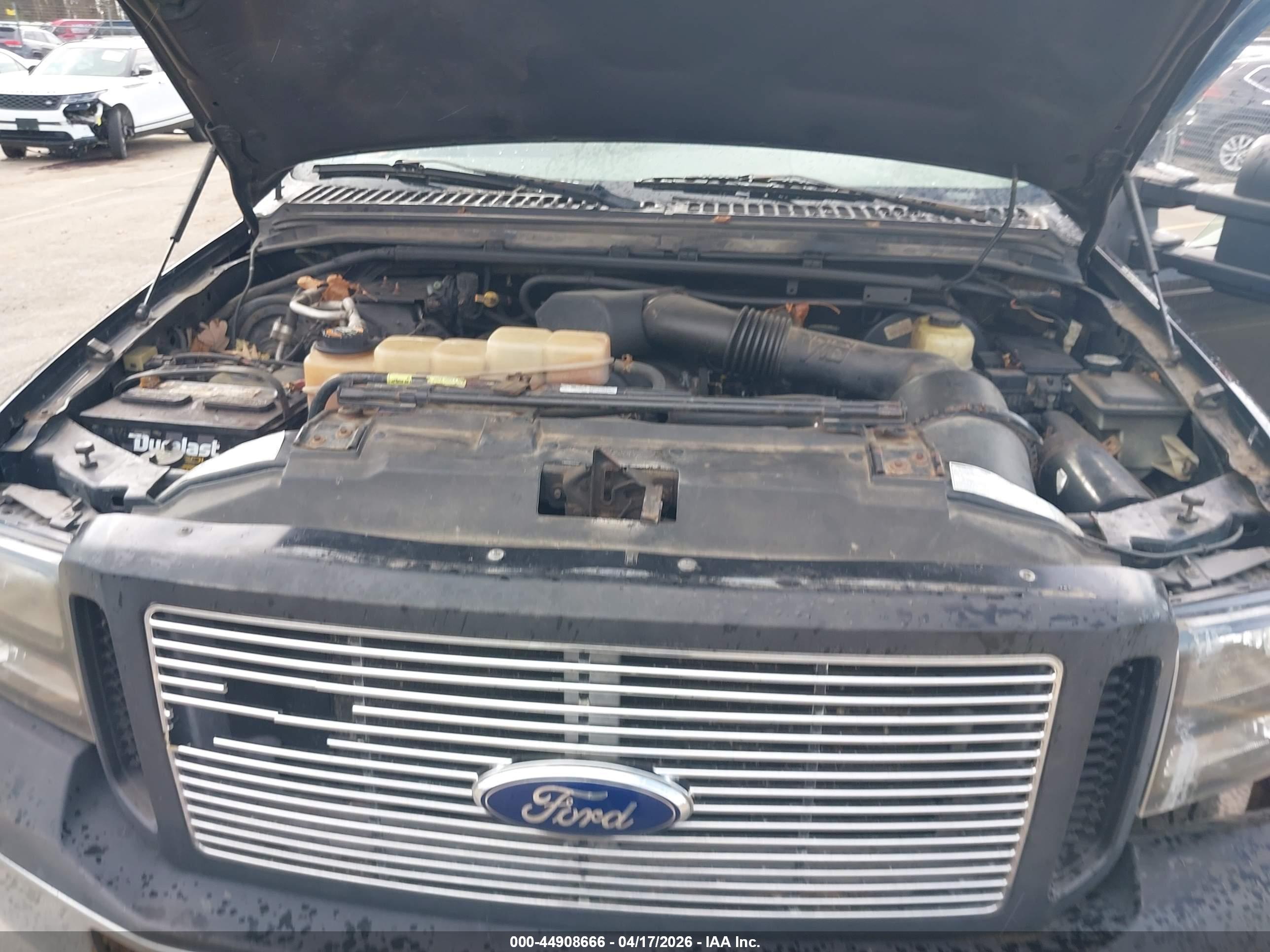 FORD EXCURSION image 10