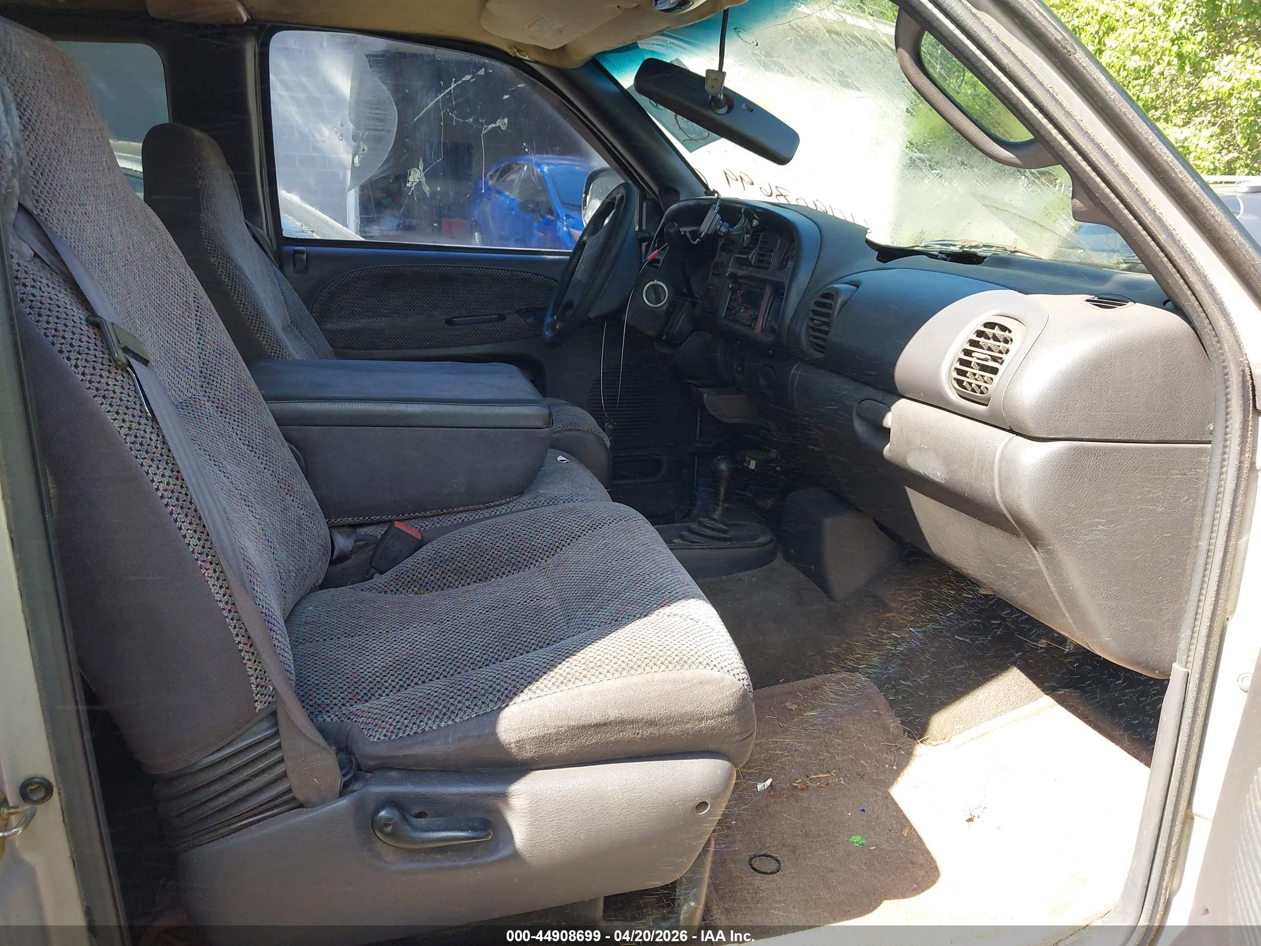 DODGE RAM image 5