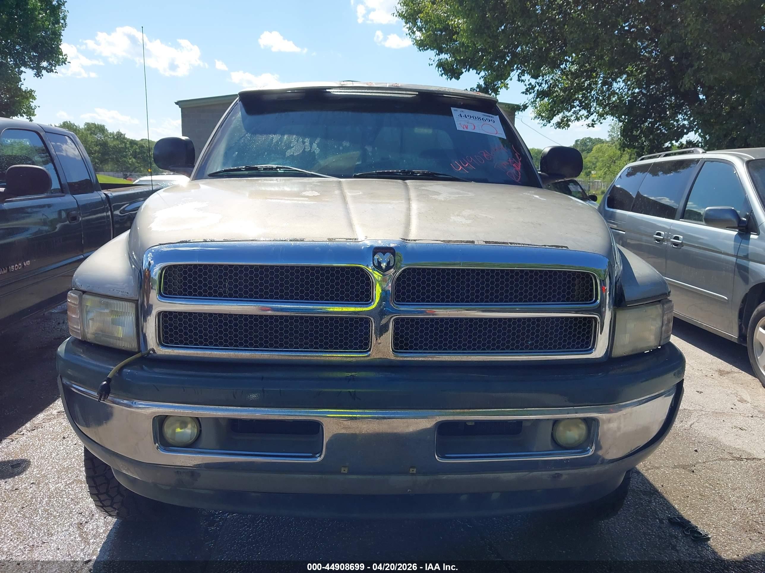DODGE RAM image 6