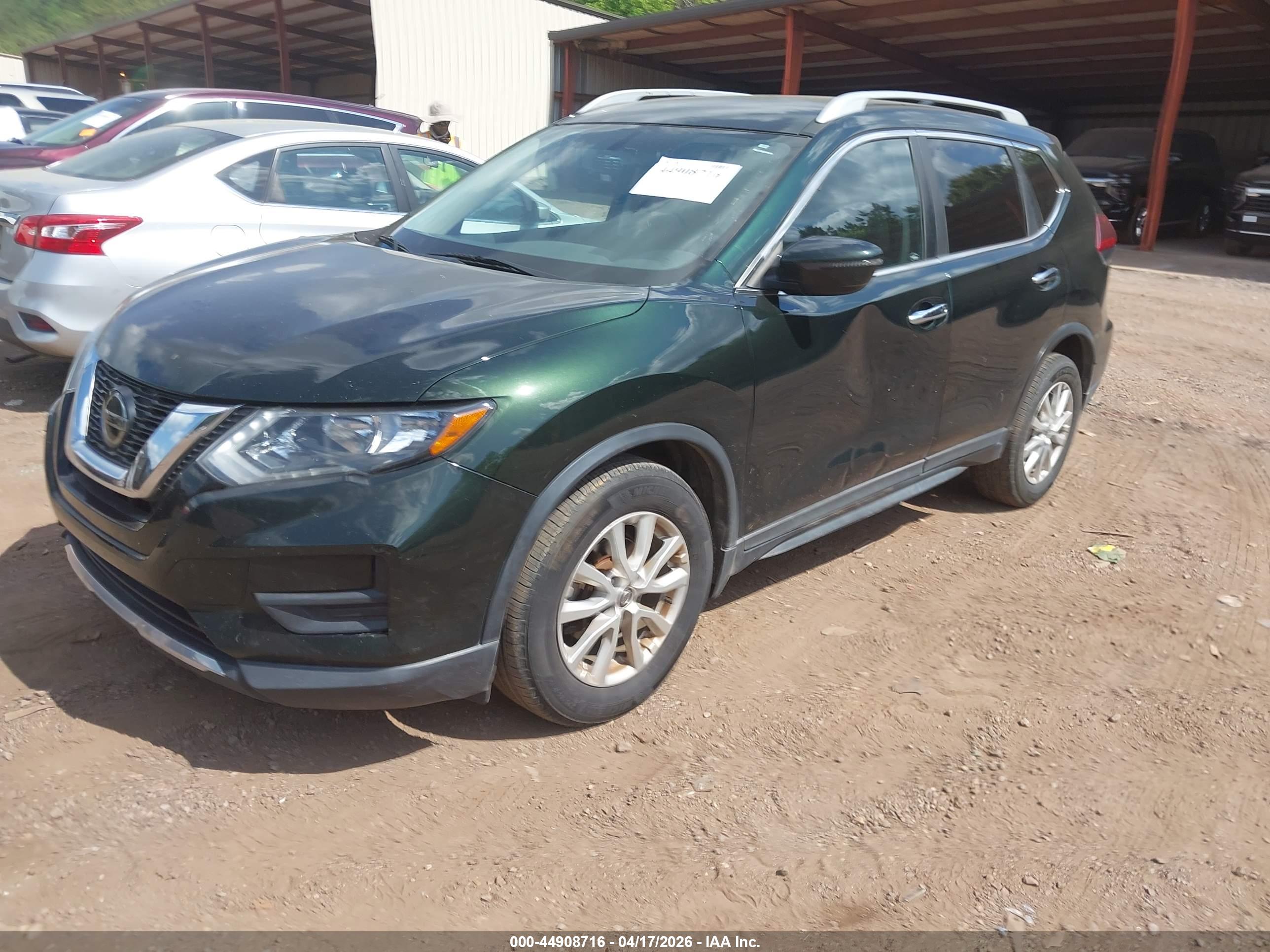 NISSAN ROGUE image 2