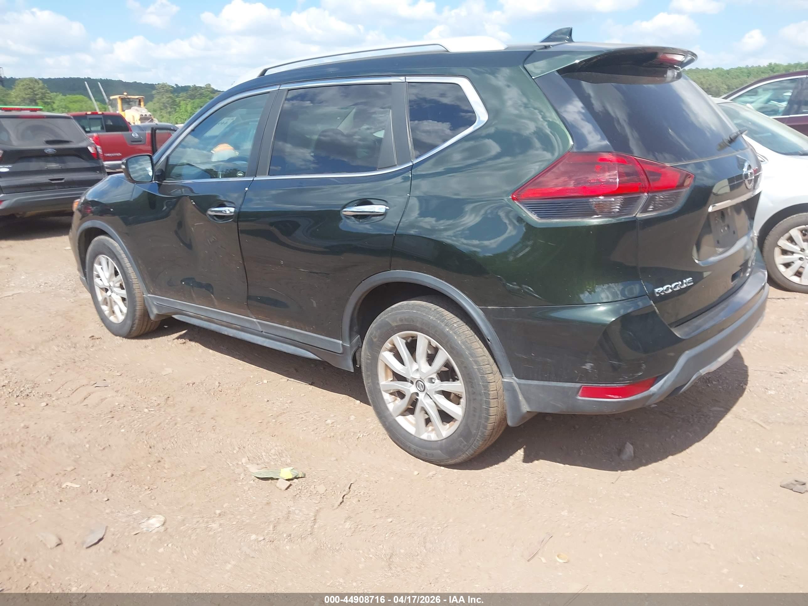NISSAN ROGUE image 3