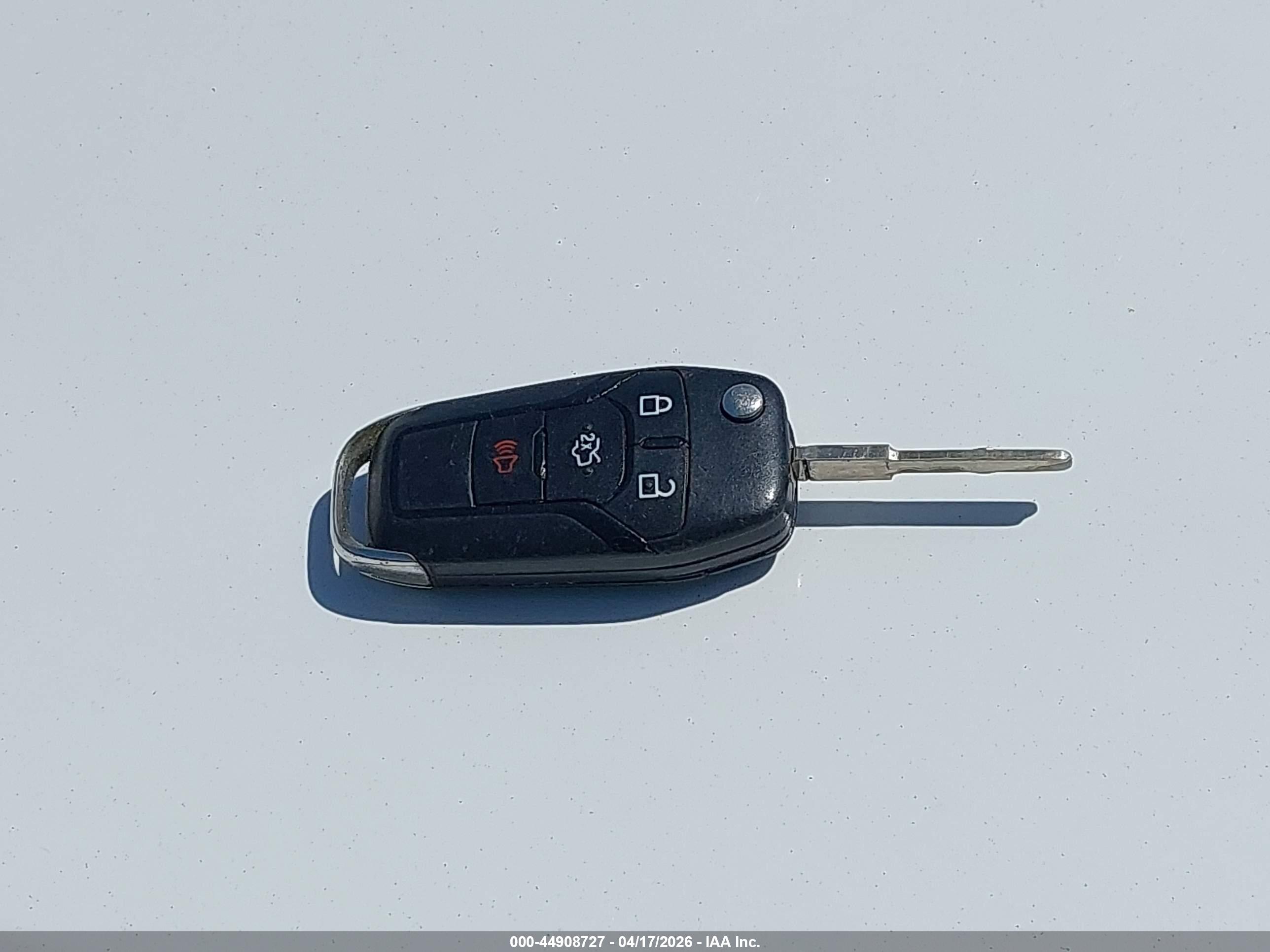 FORD FUSION image 11