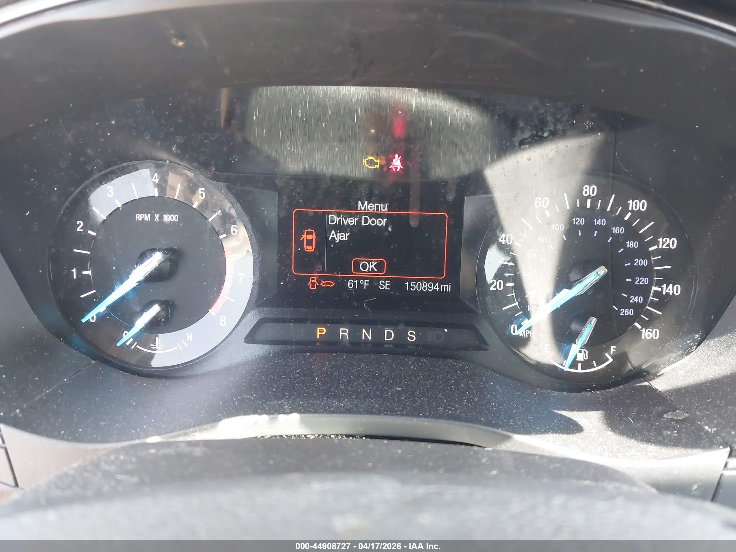 FORD FUSION image 7