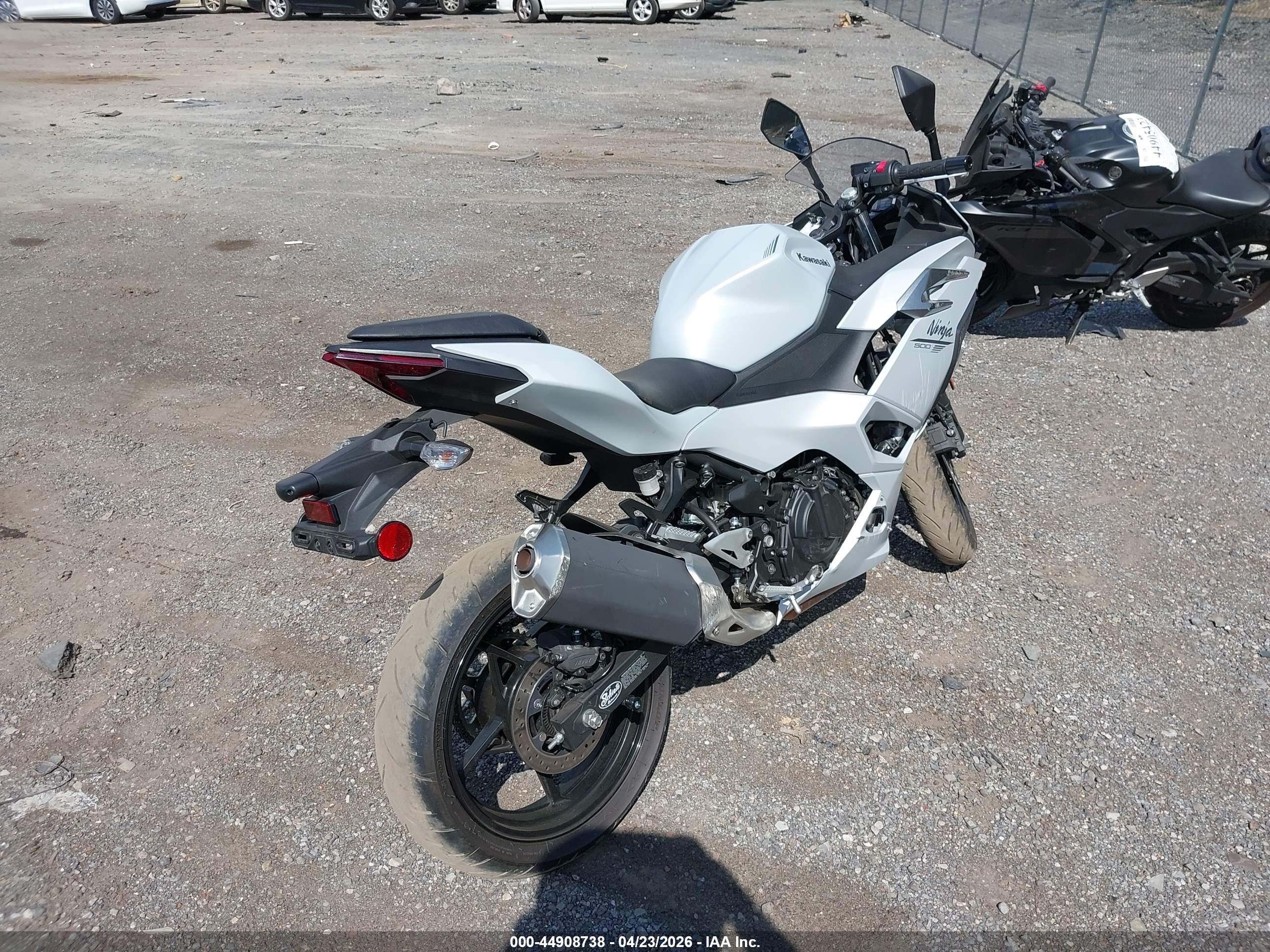 KAWASAKI EX500 image 4