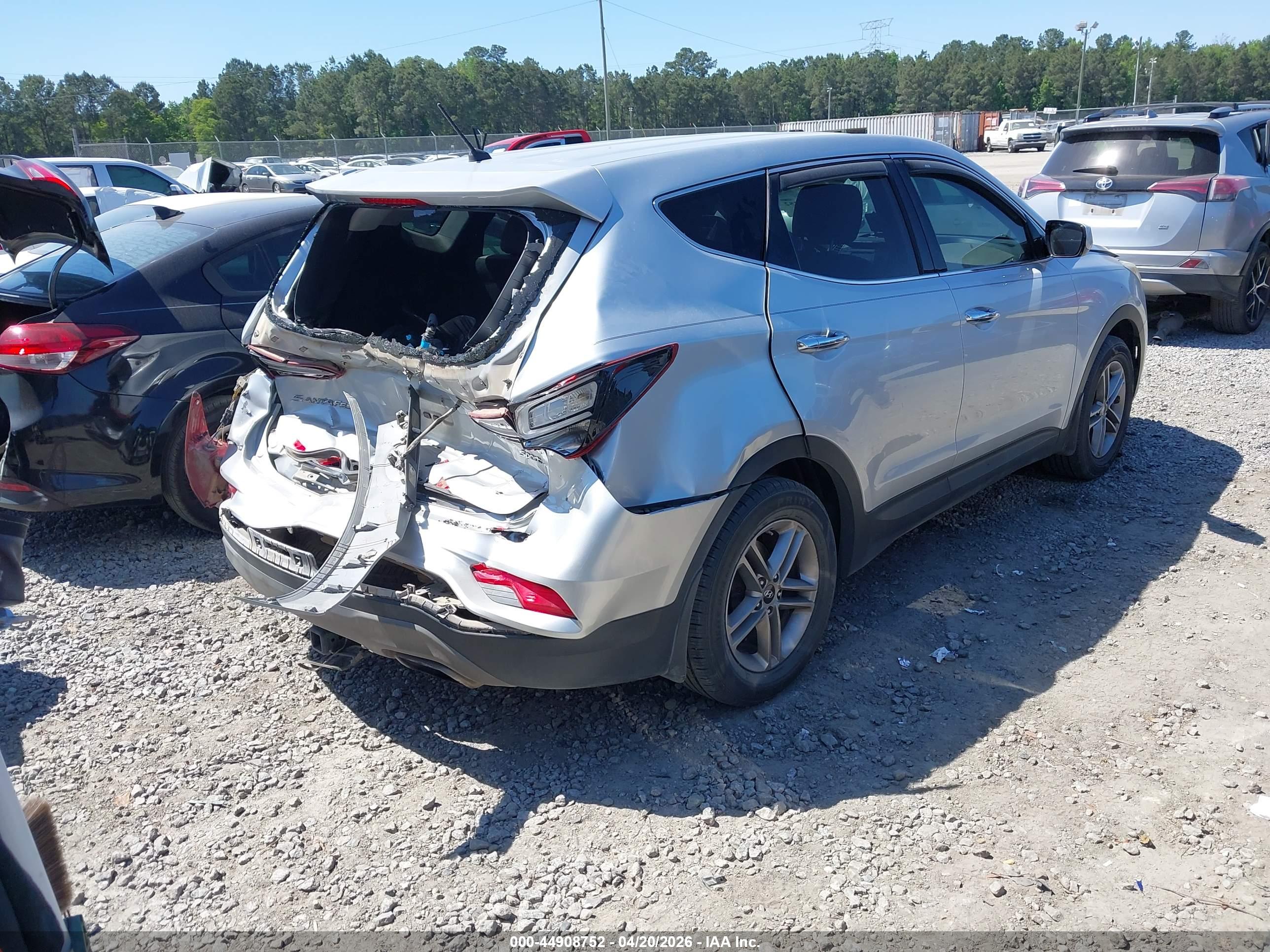 HYUNDAI SANTA image 4
