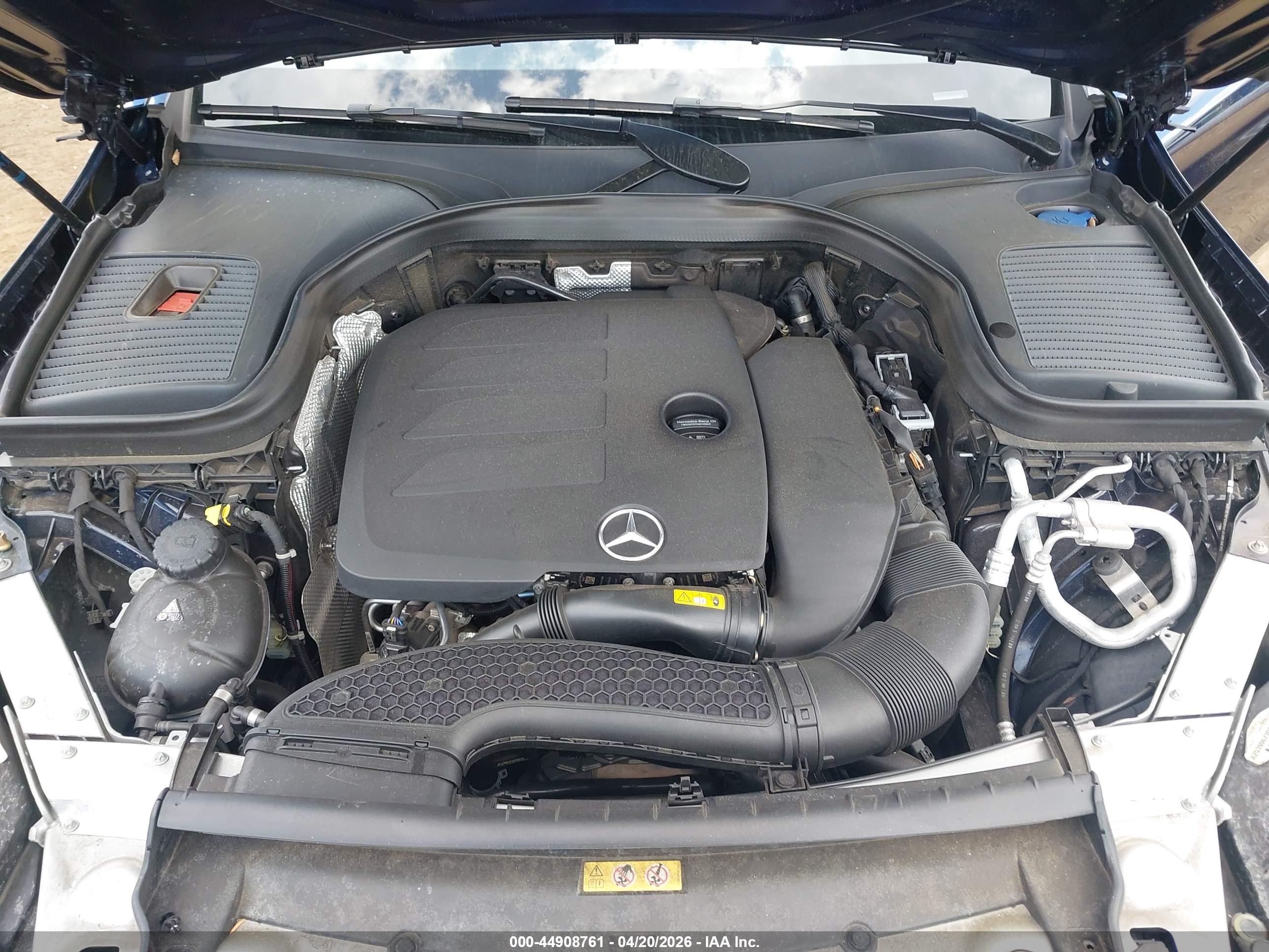 MERCEDES-BENZ GLC image 10