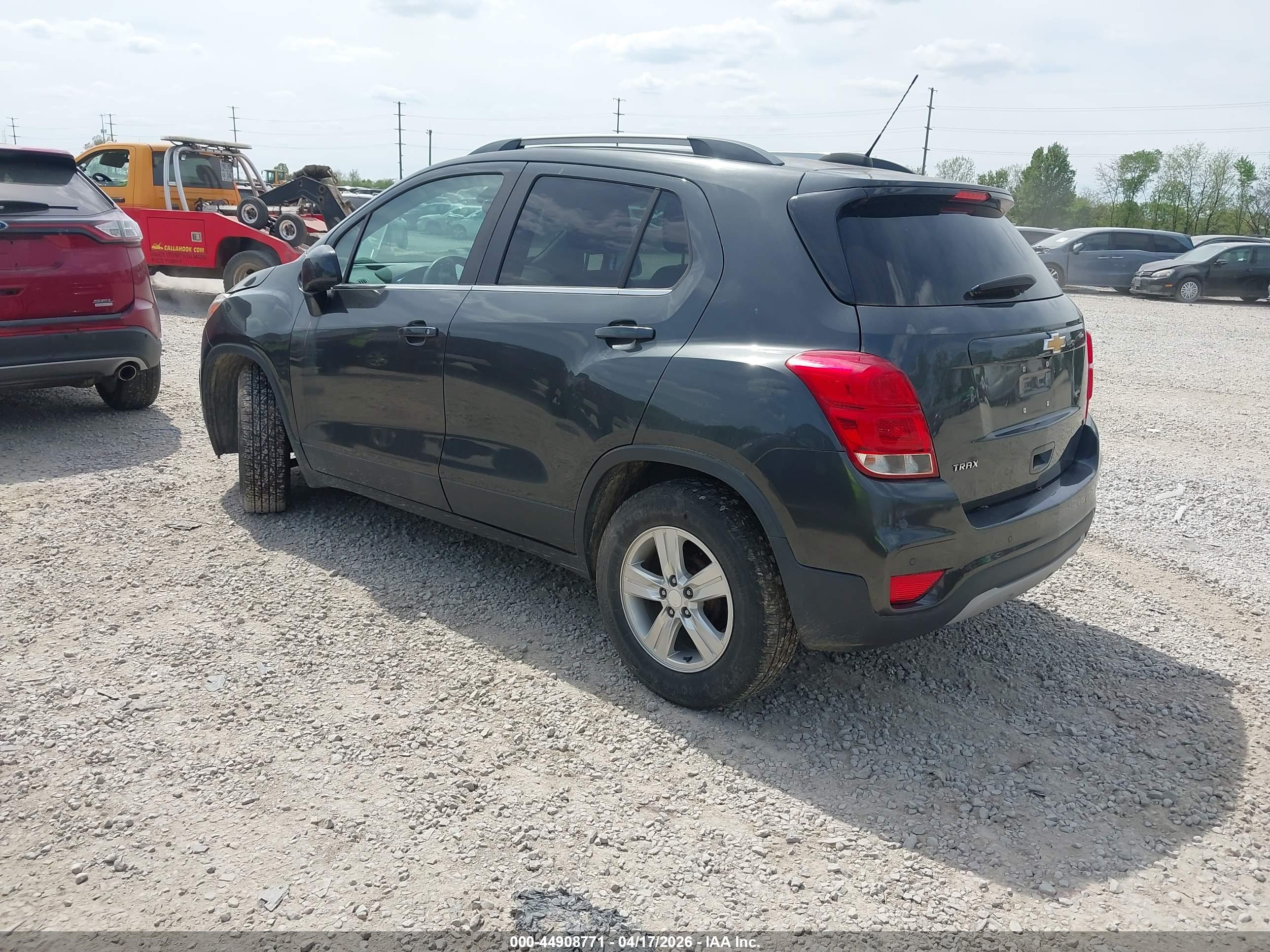 CHEVROLET TRAX image 3