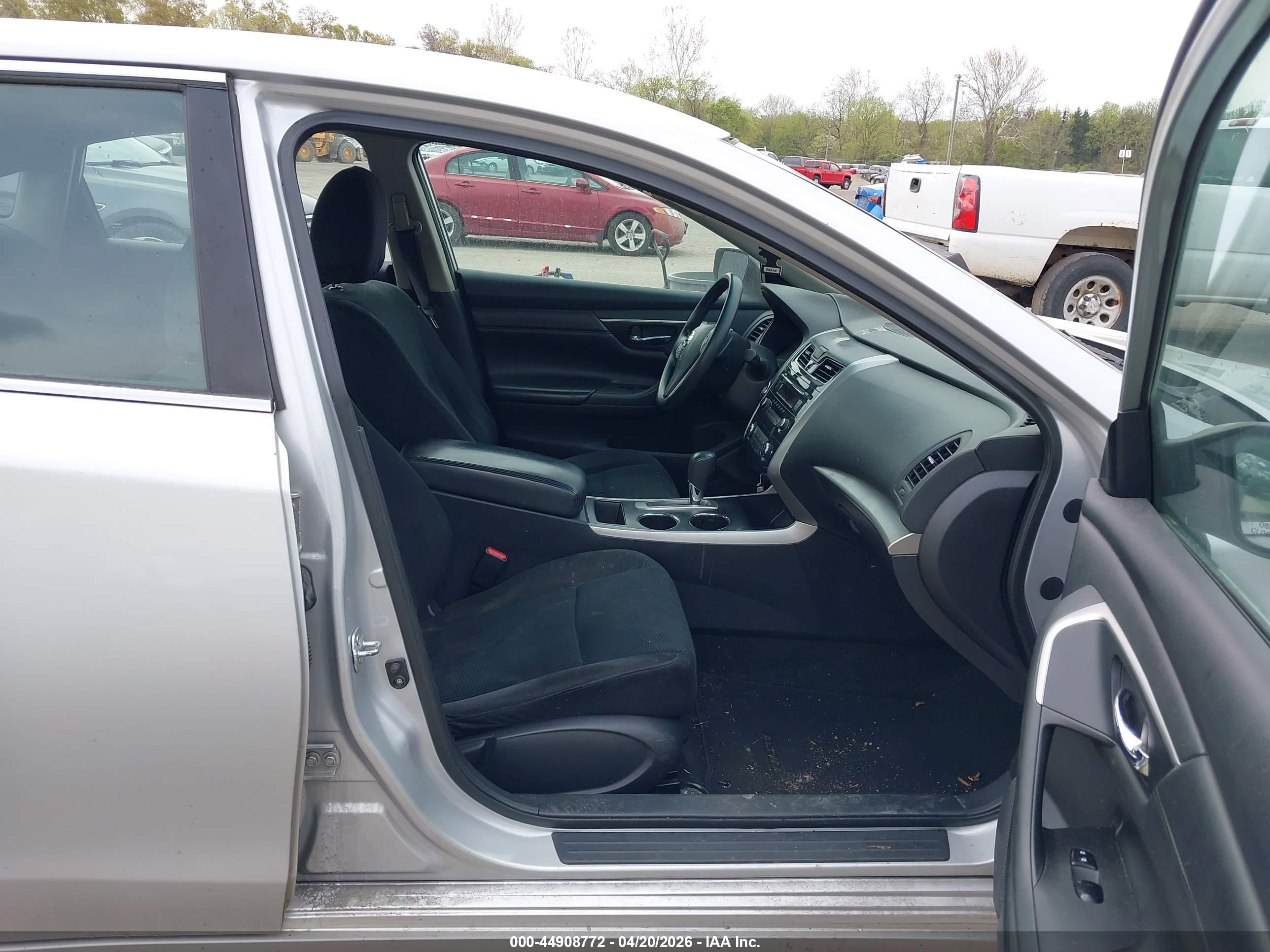 NISSAN ALTIMA image 5