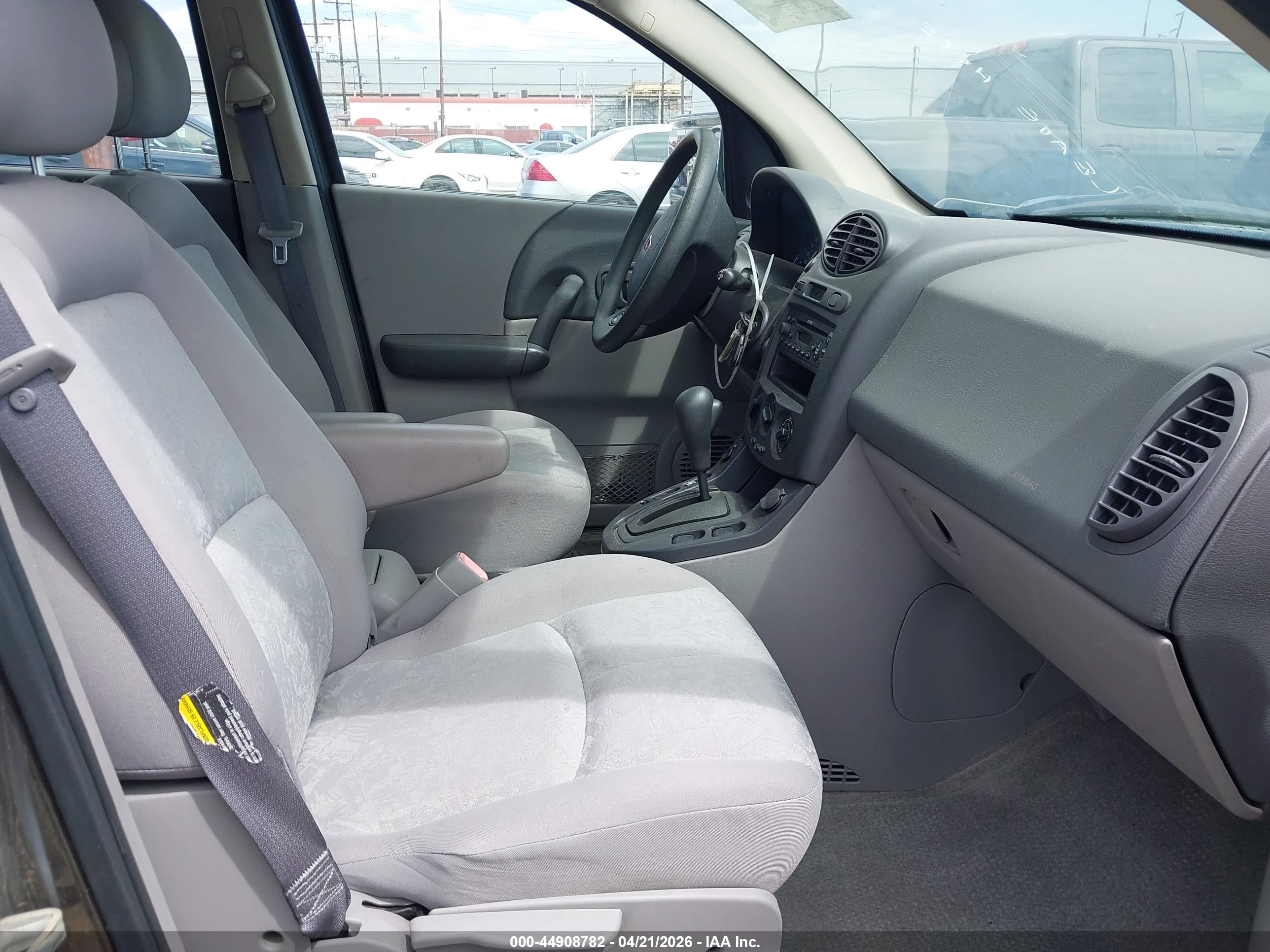 SATURN VUE image 5