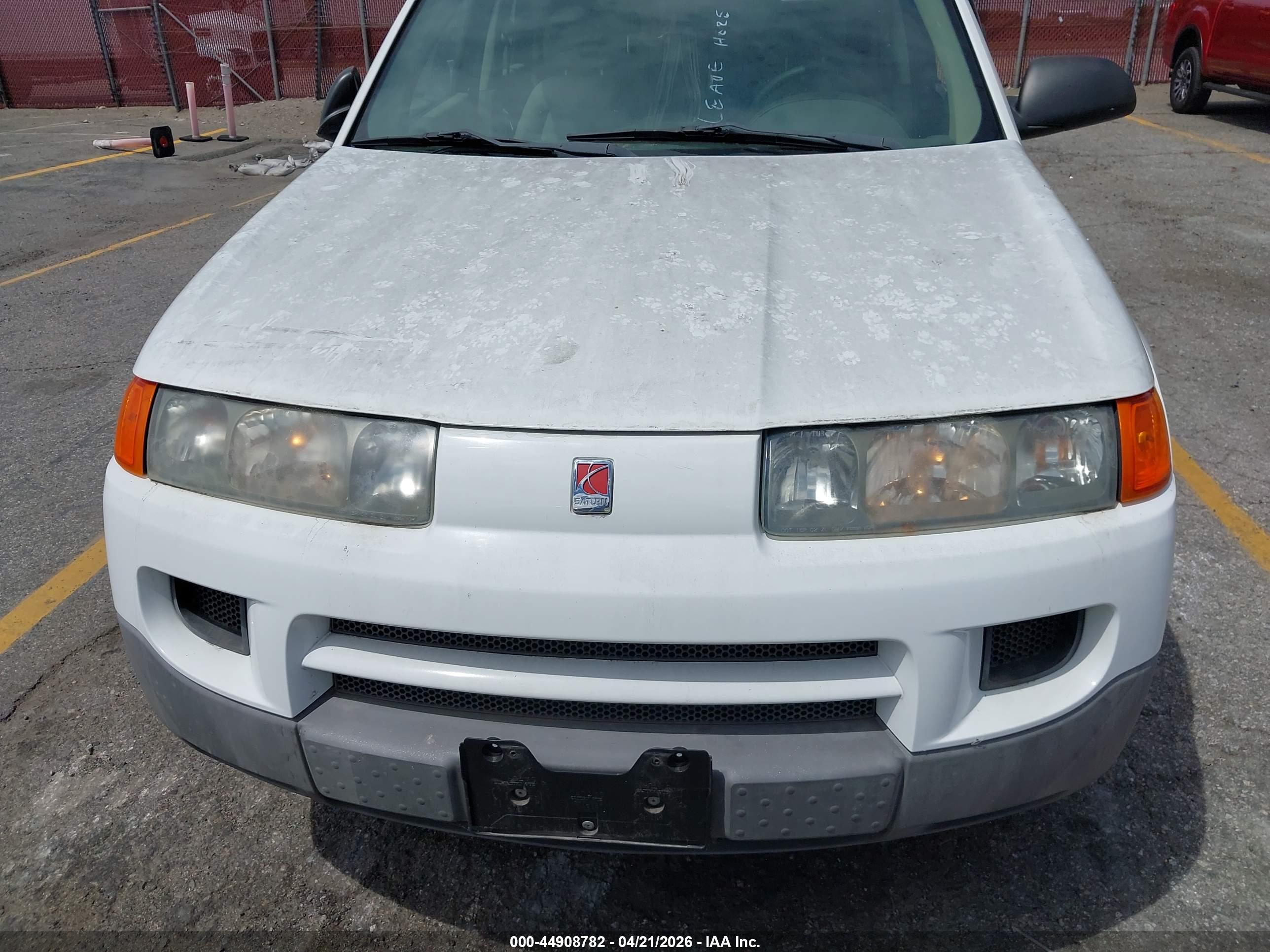 SATURN VUE image 6