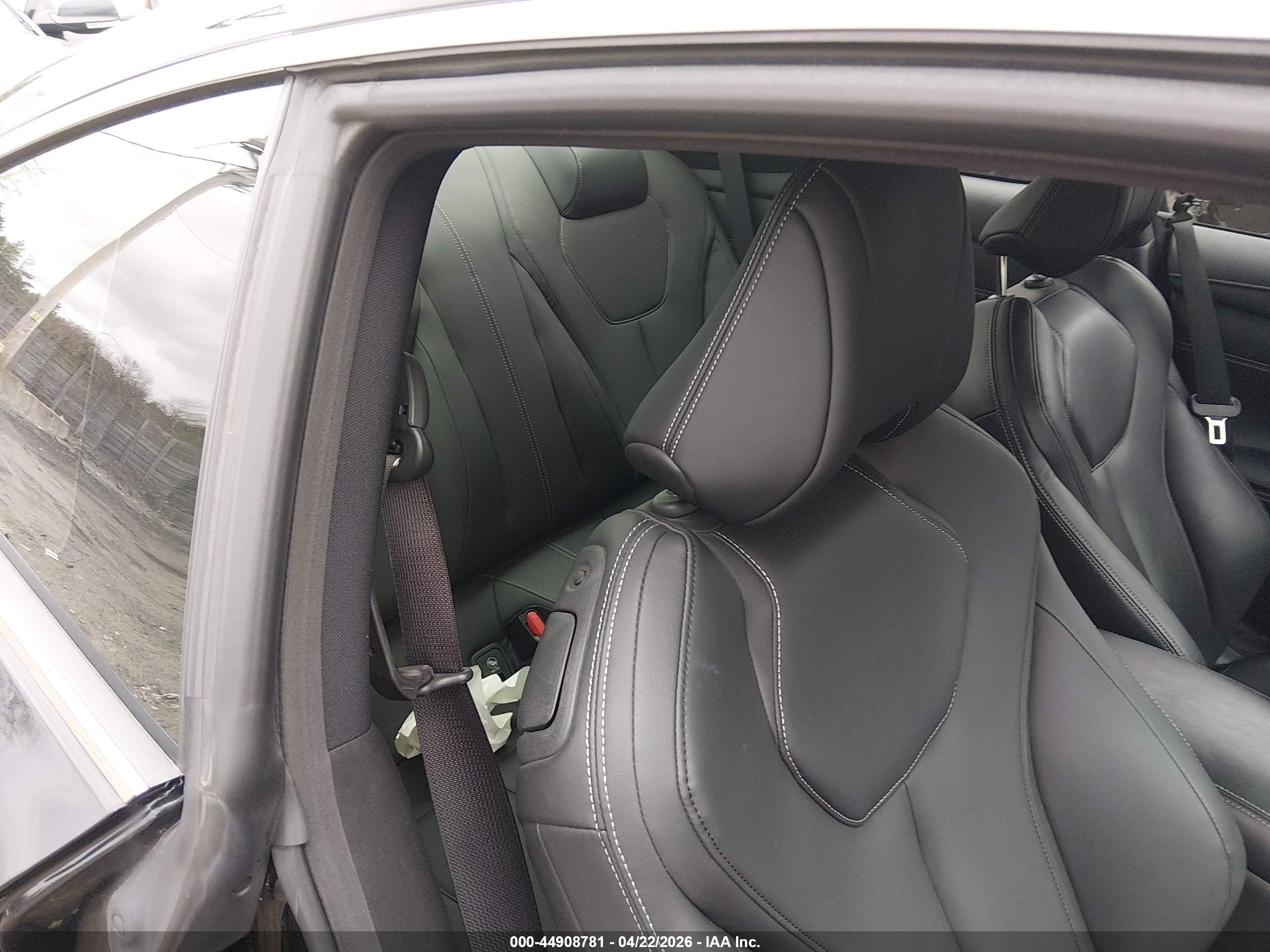 INFINITI Q60 image 8