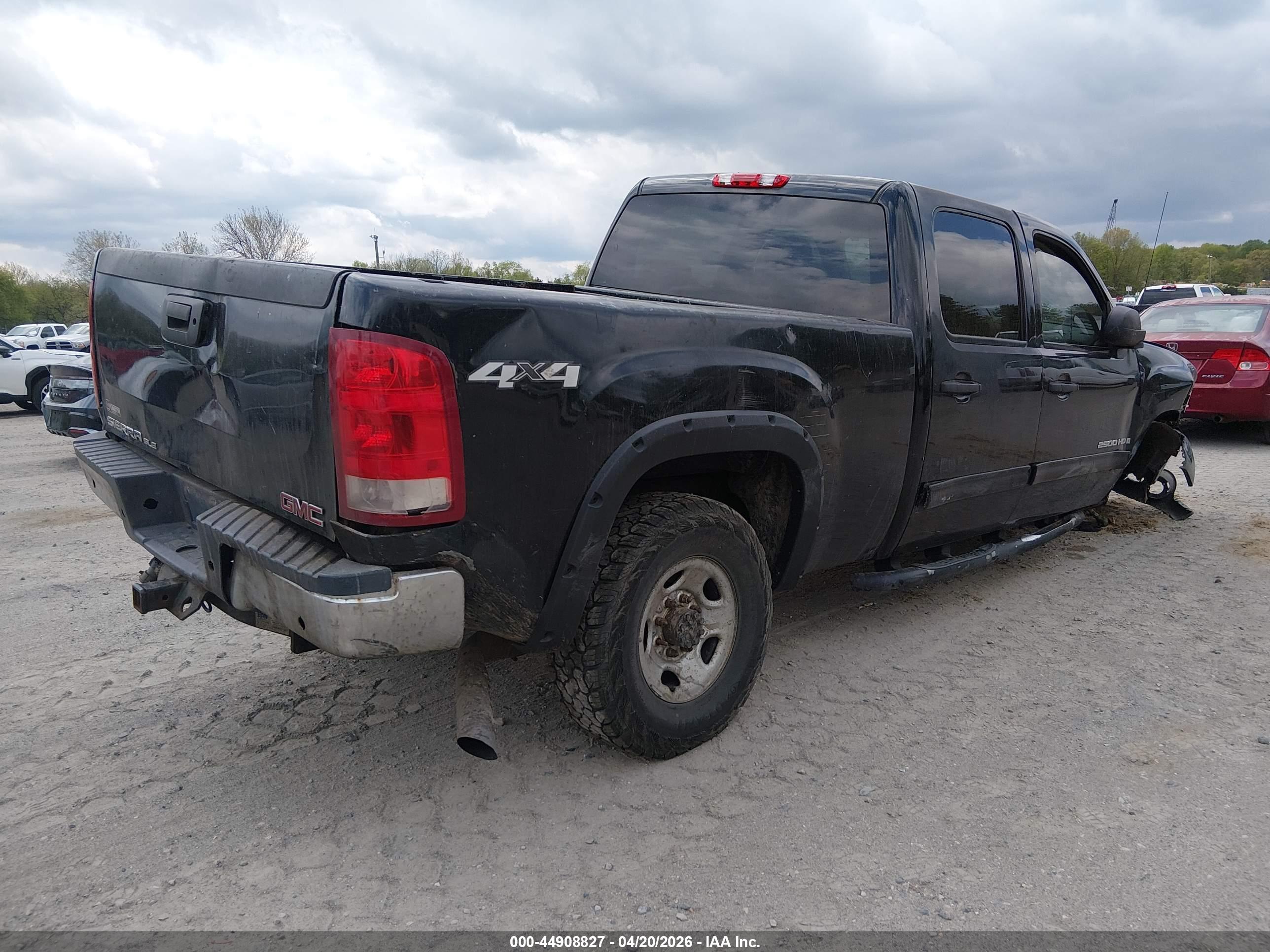 GMC SIERRA image 4