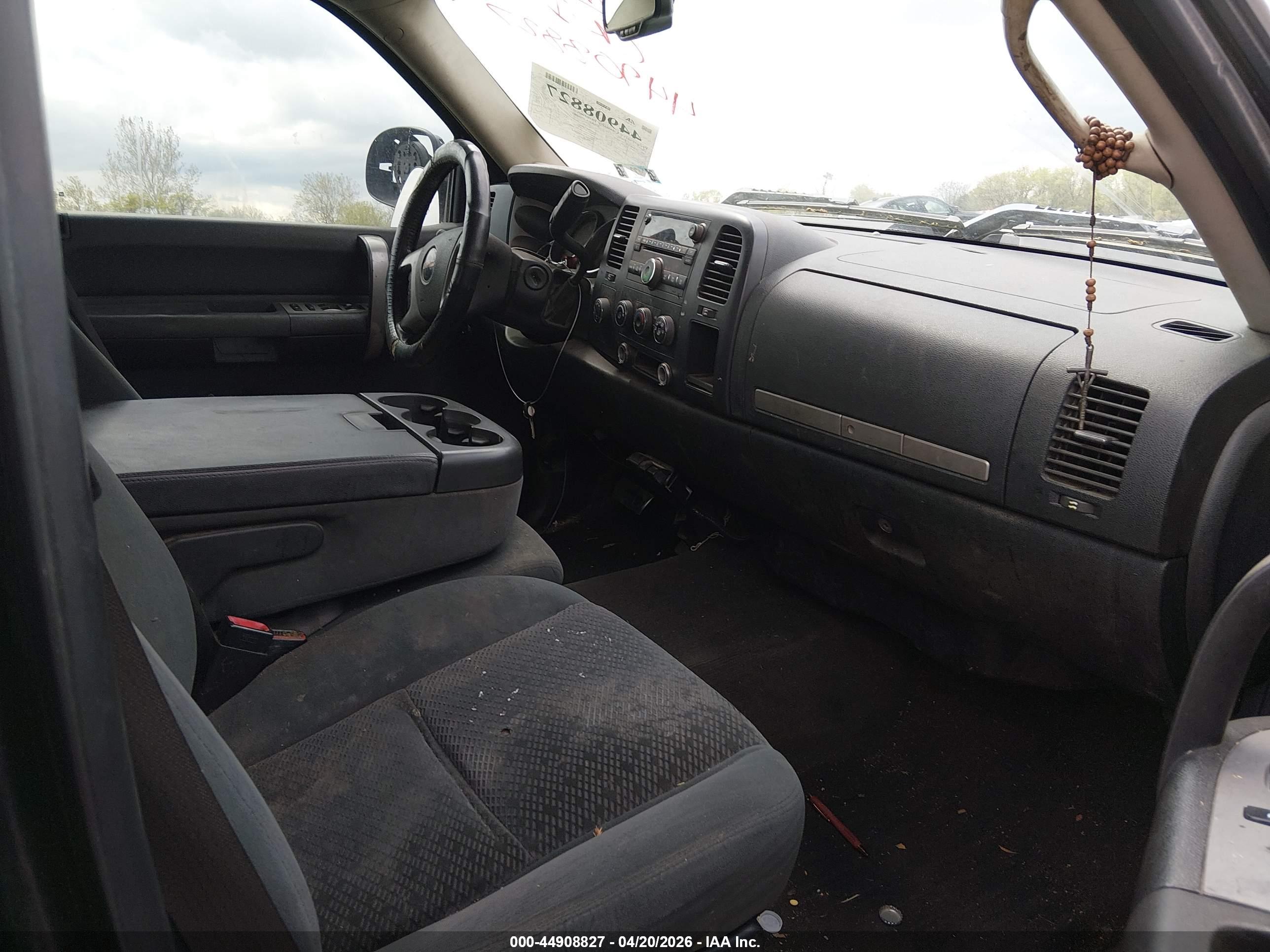 GMC SIERRA image 5