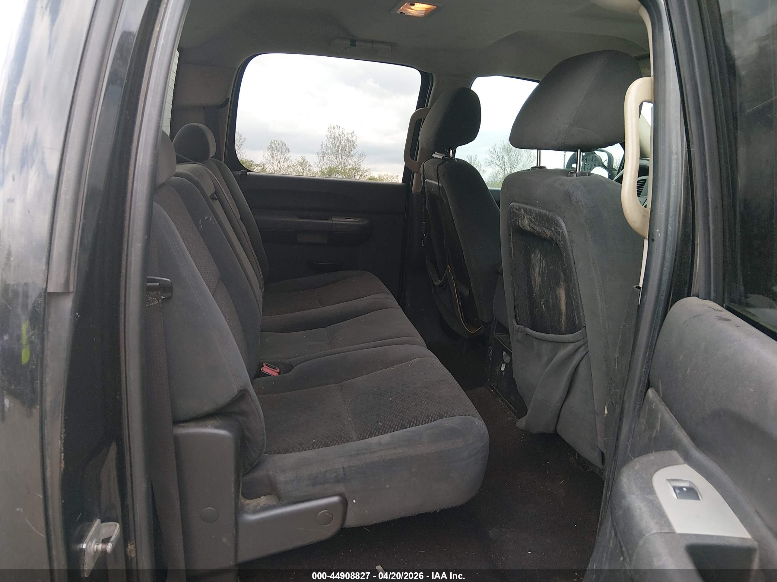 GMC SIERRA image 8