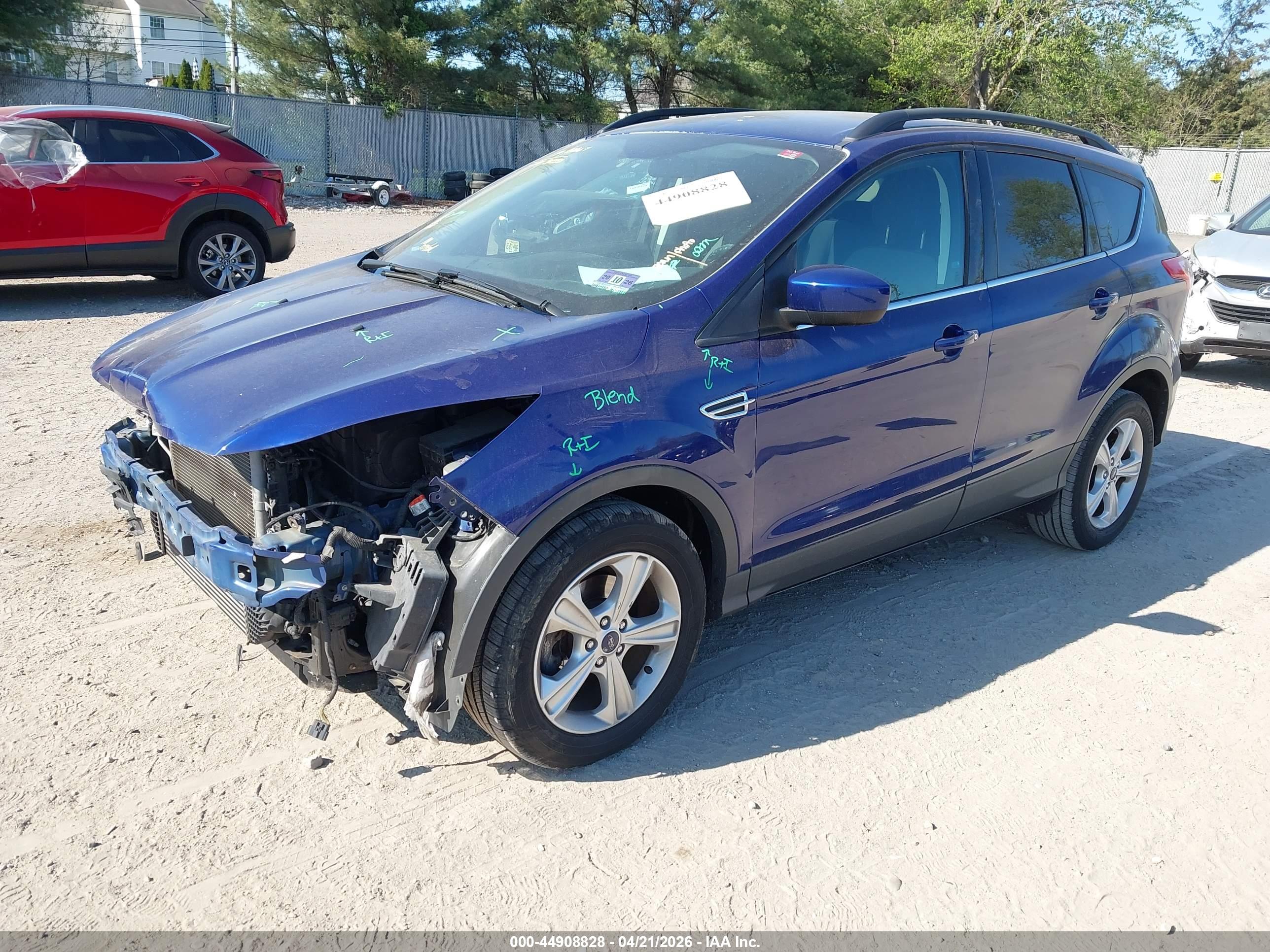 FORD ESCAPE image 2