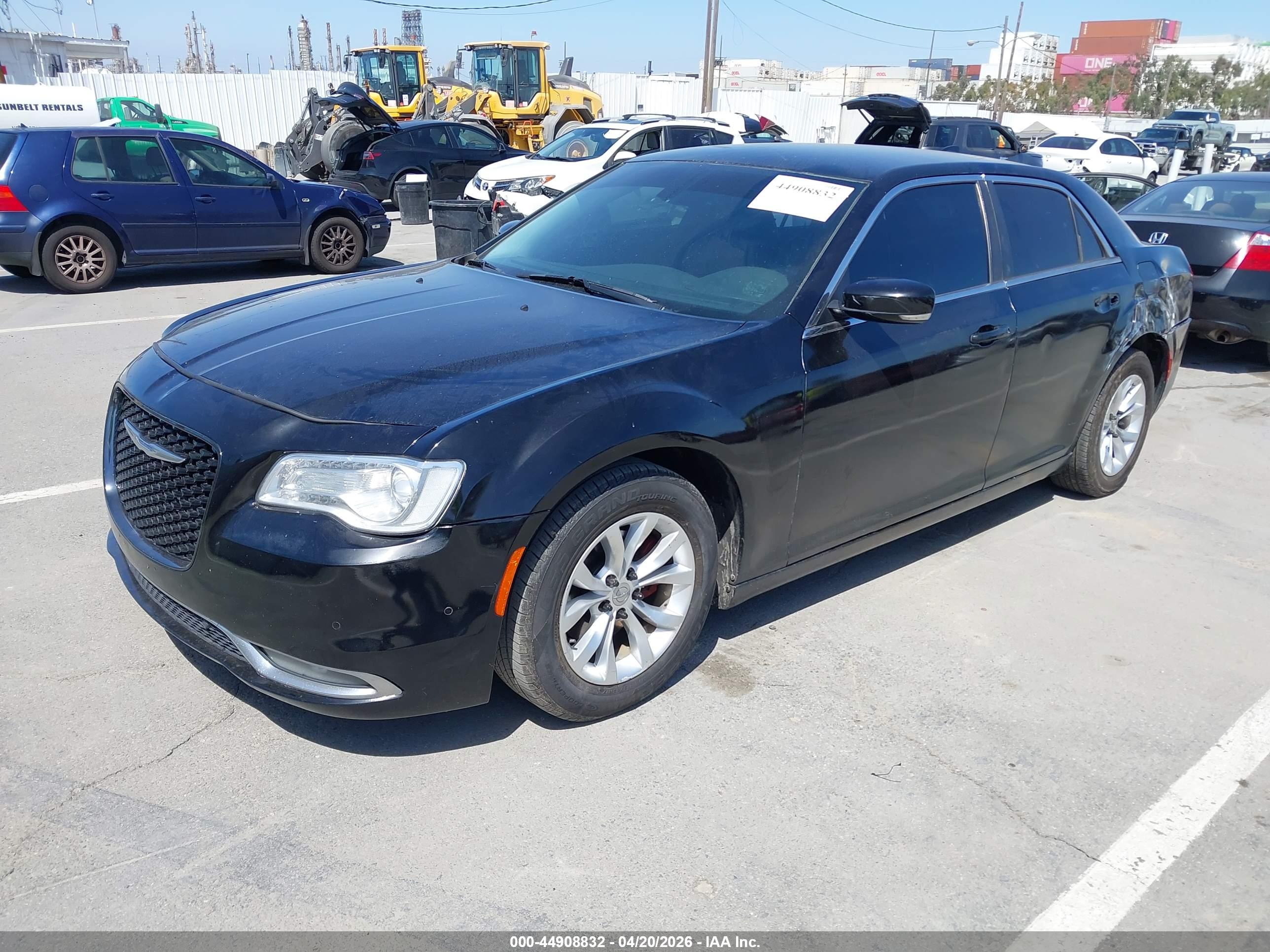 CHRYSLER 300 image 2