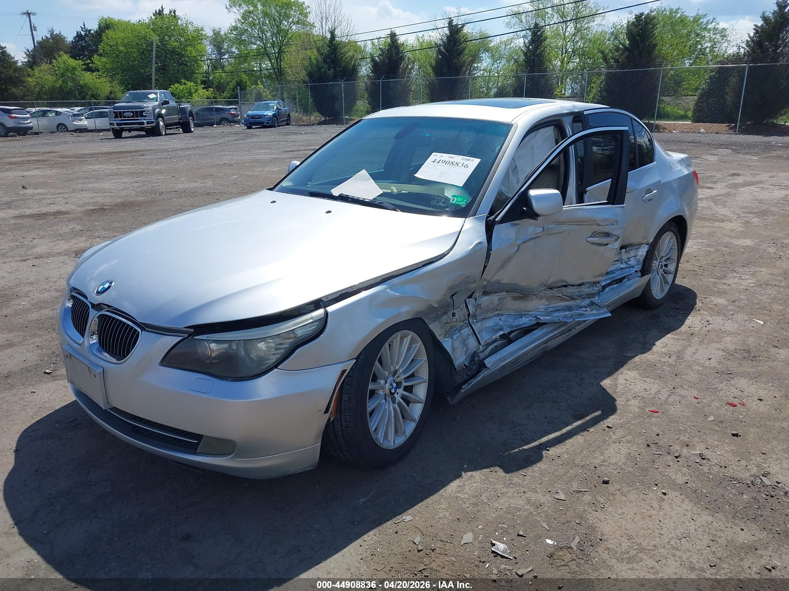 BMW 535I image 2