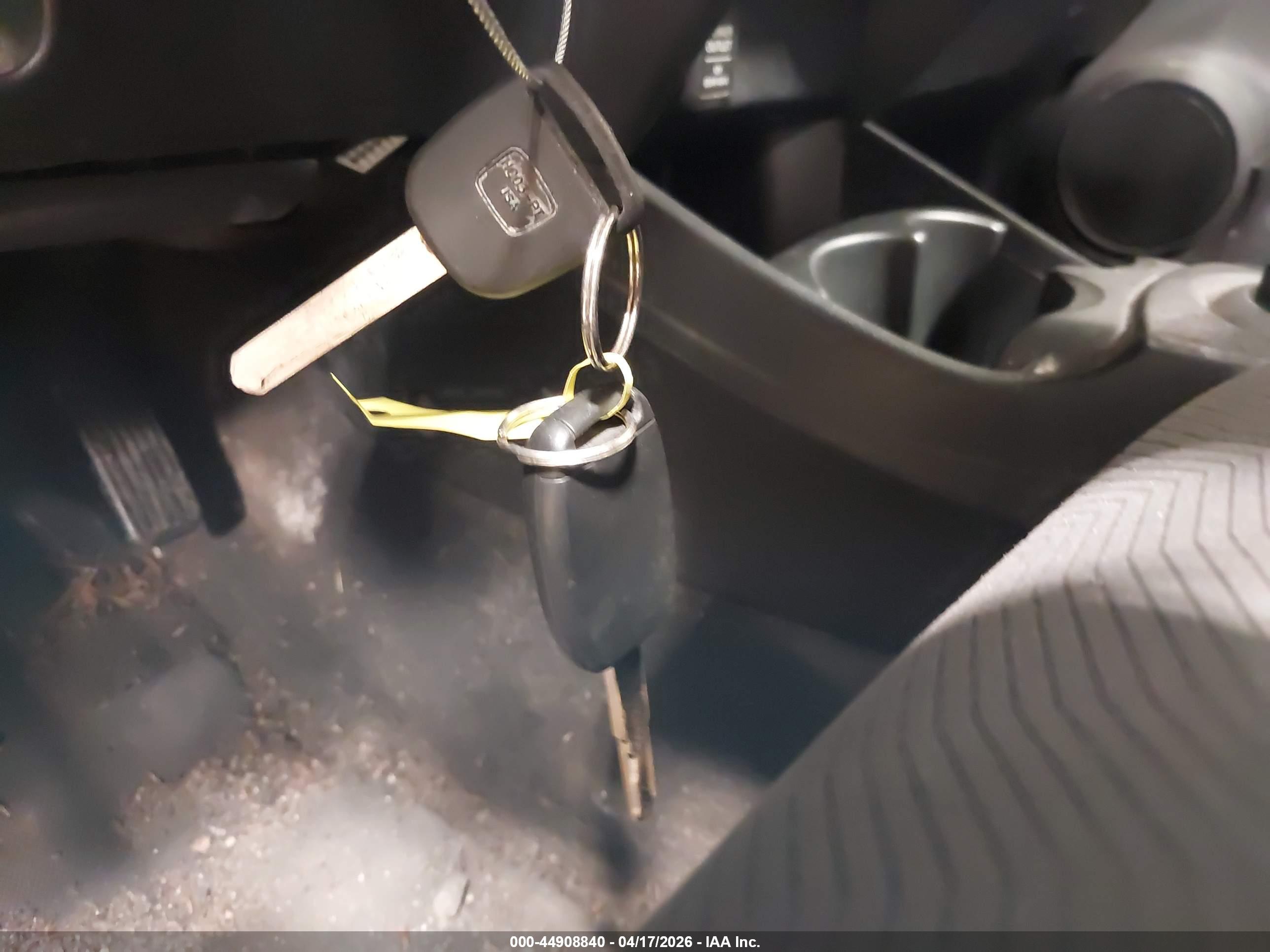 HONDA FIT image 11