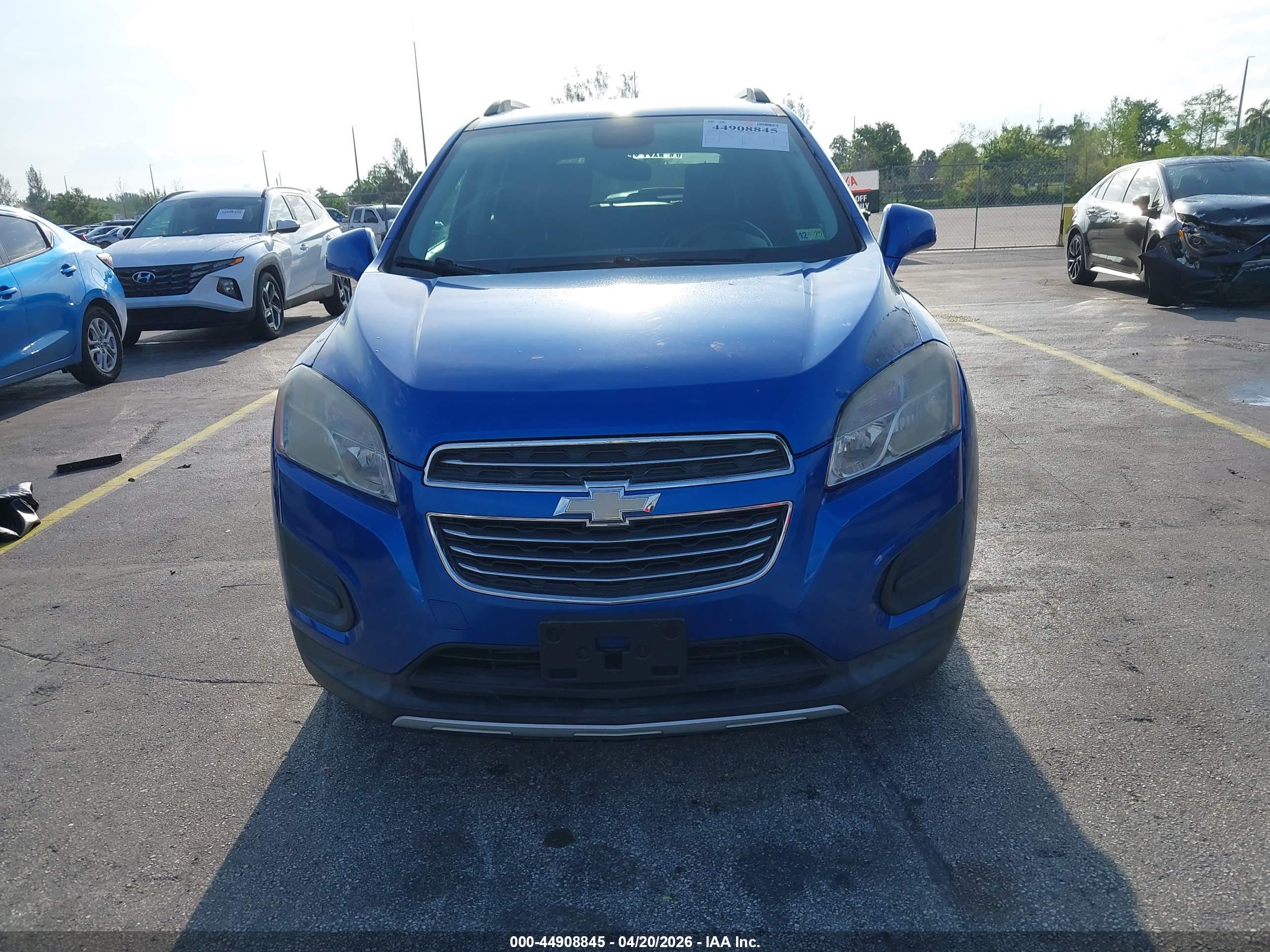 CHEVROLET TRAX image 6