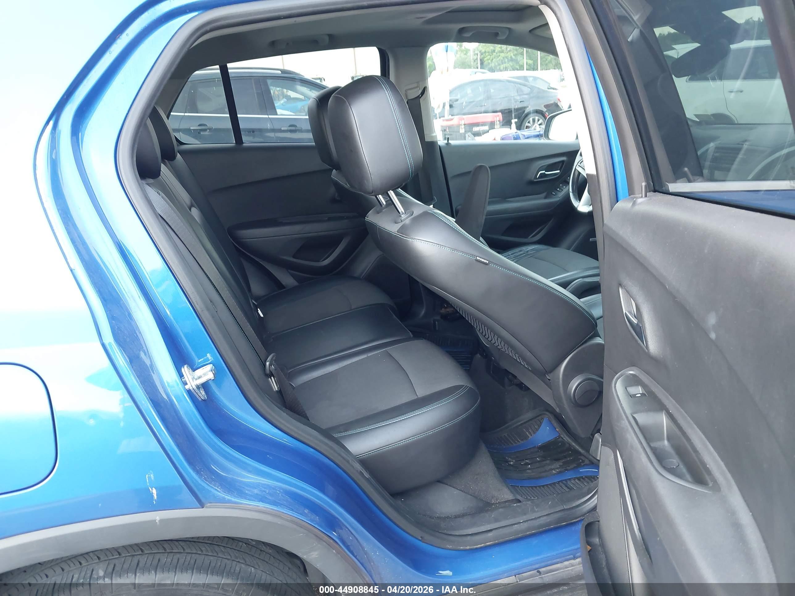 CHEVROLET TRAX image 8