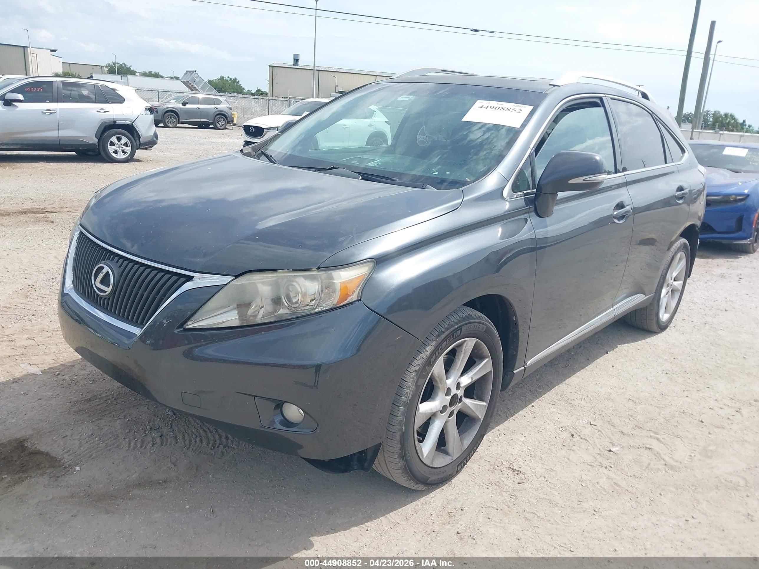 LEXUS RX image 2