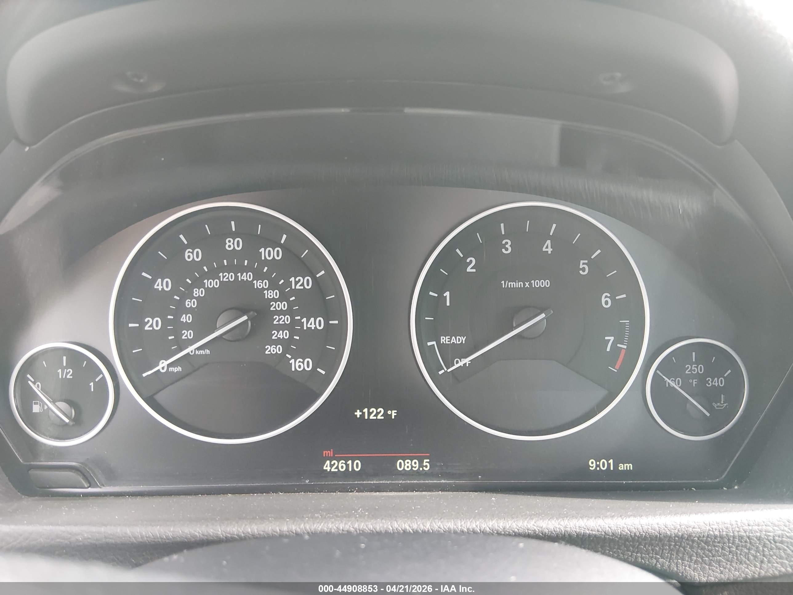 BMW 320I image 7