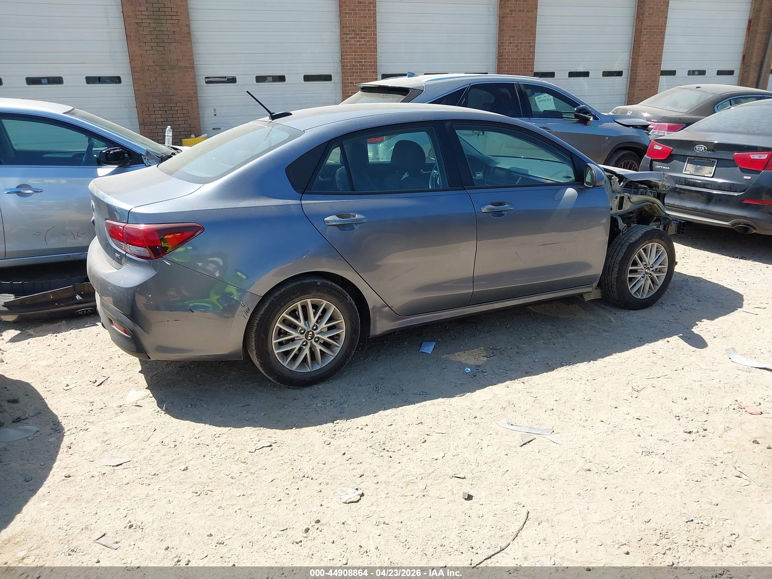 KIA RIO image 4