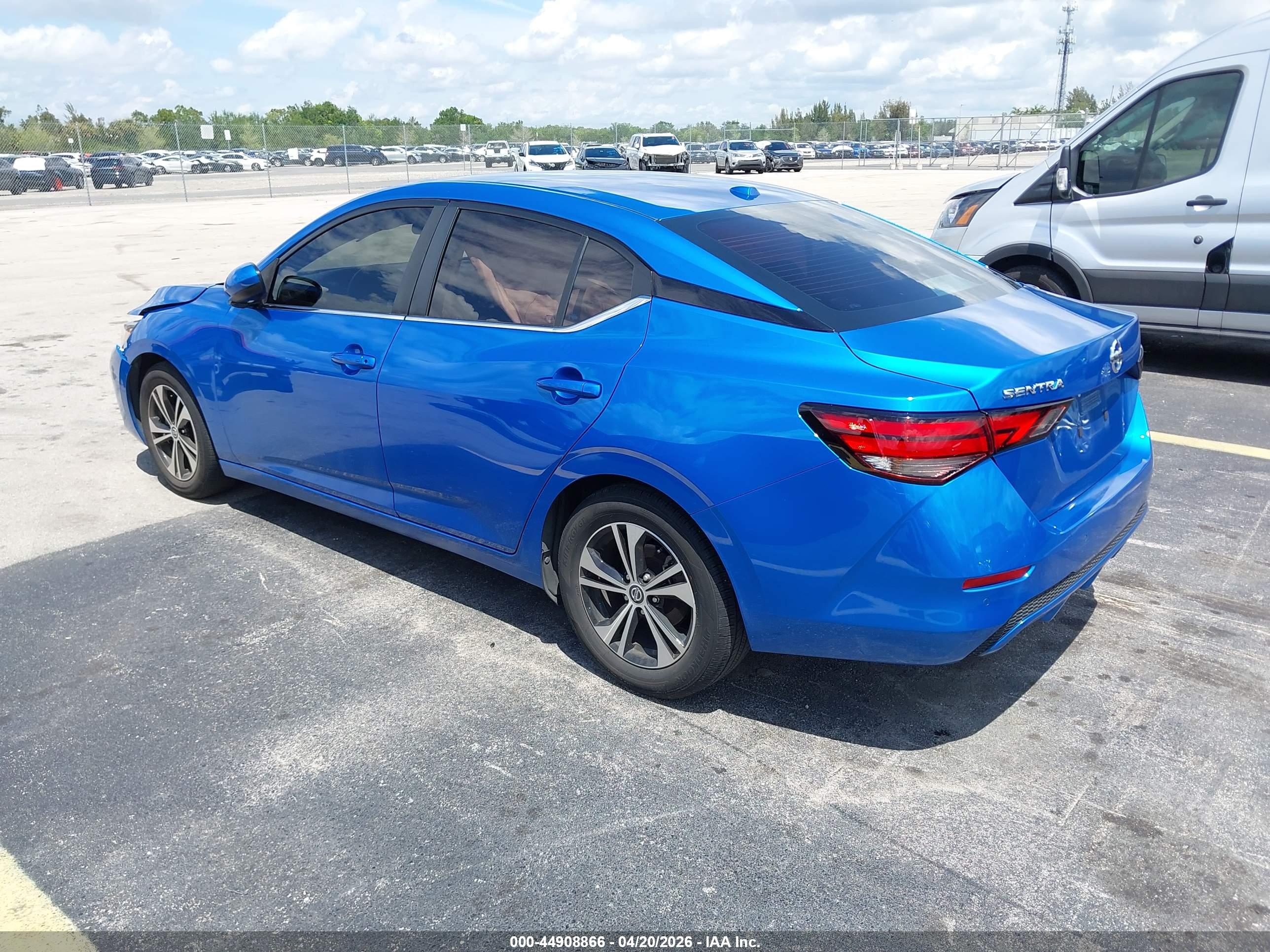 NISSAN SENTRA image 3