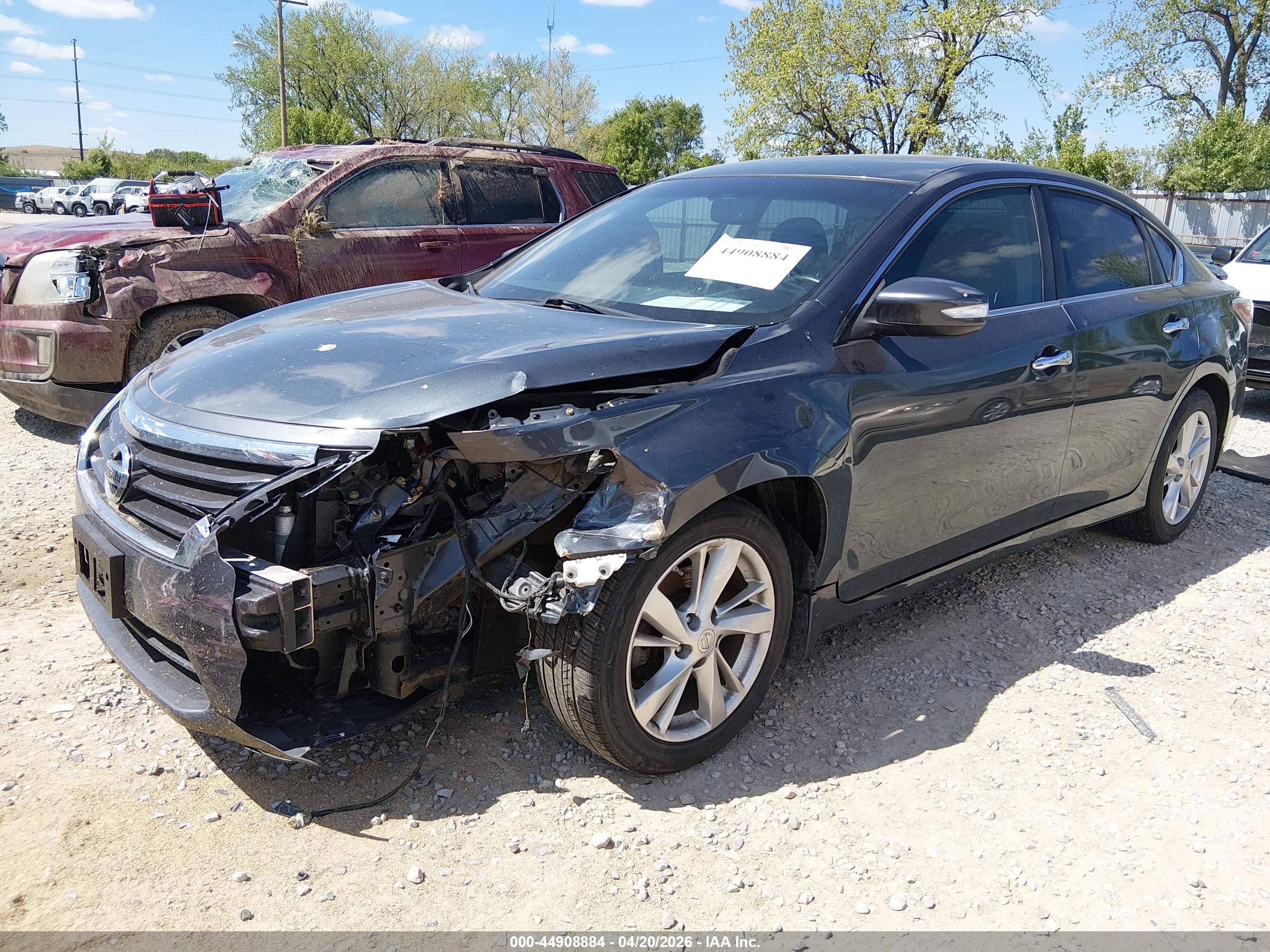 NISSAN ALTIMA image 2
