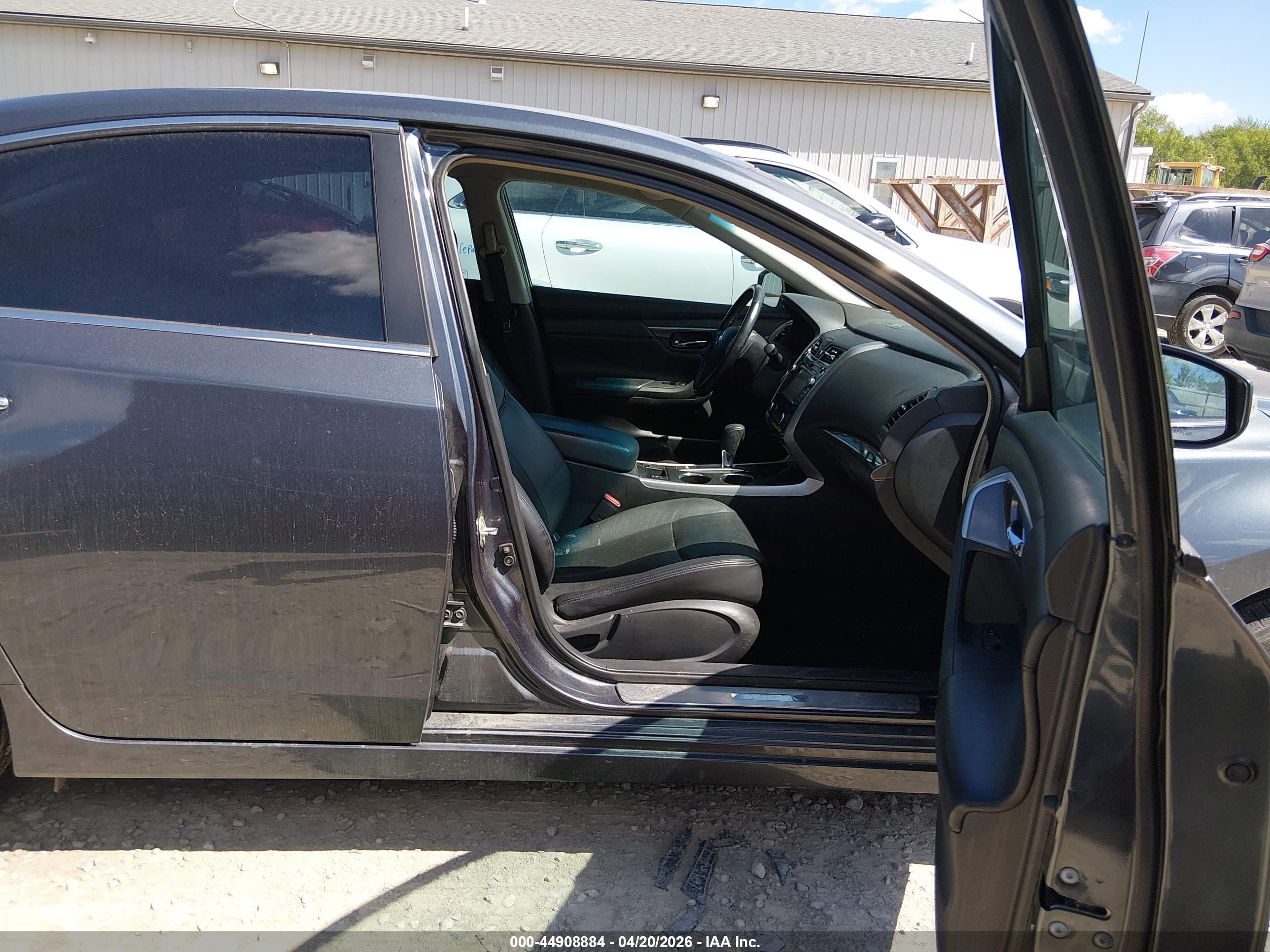 NISSAN ALTIMA image 5